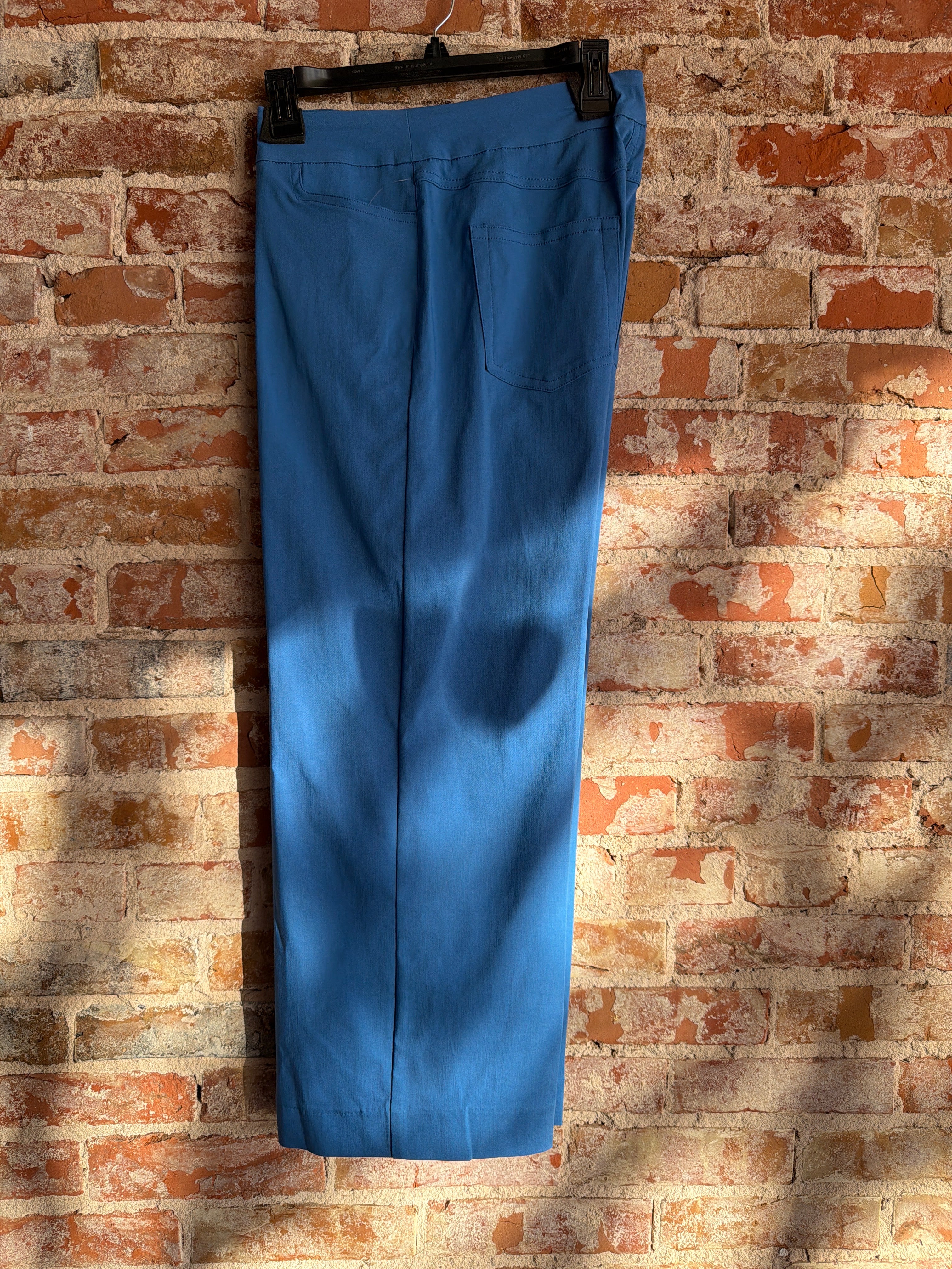 Thin Her Pull on Wide Leg Pant