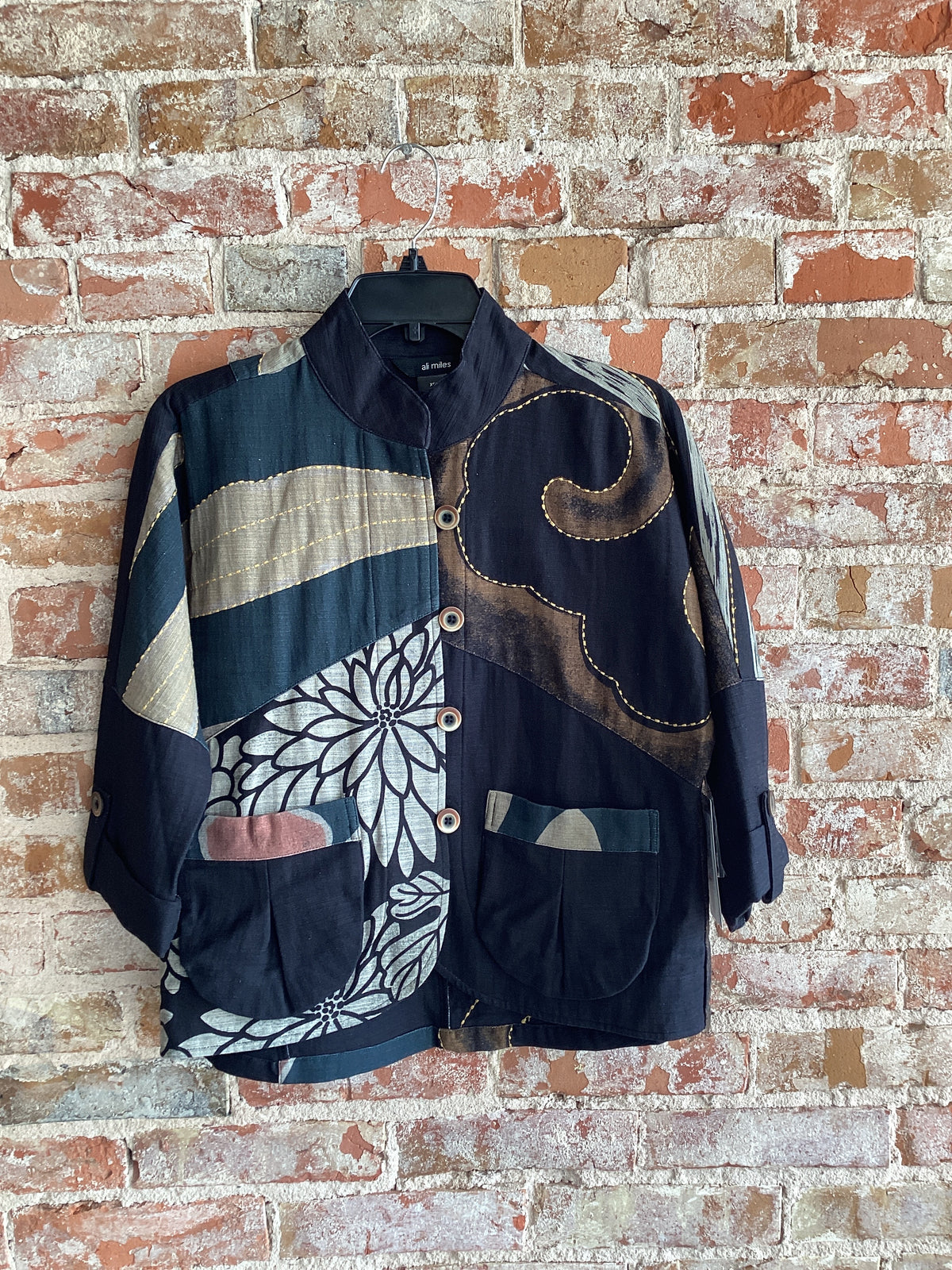Ali Miles Printed Woven Tab Cuffs