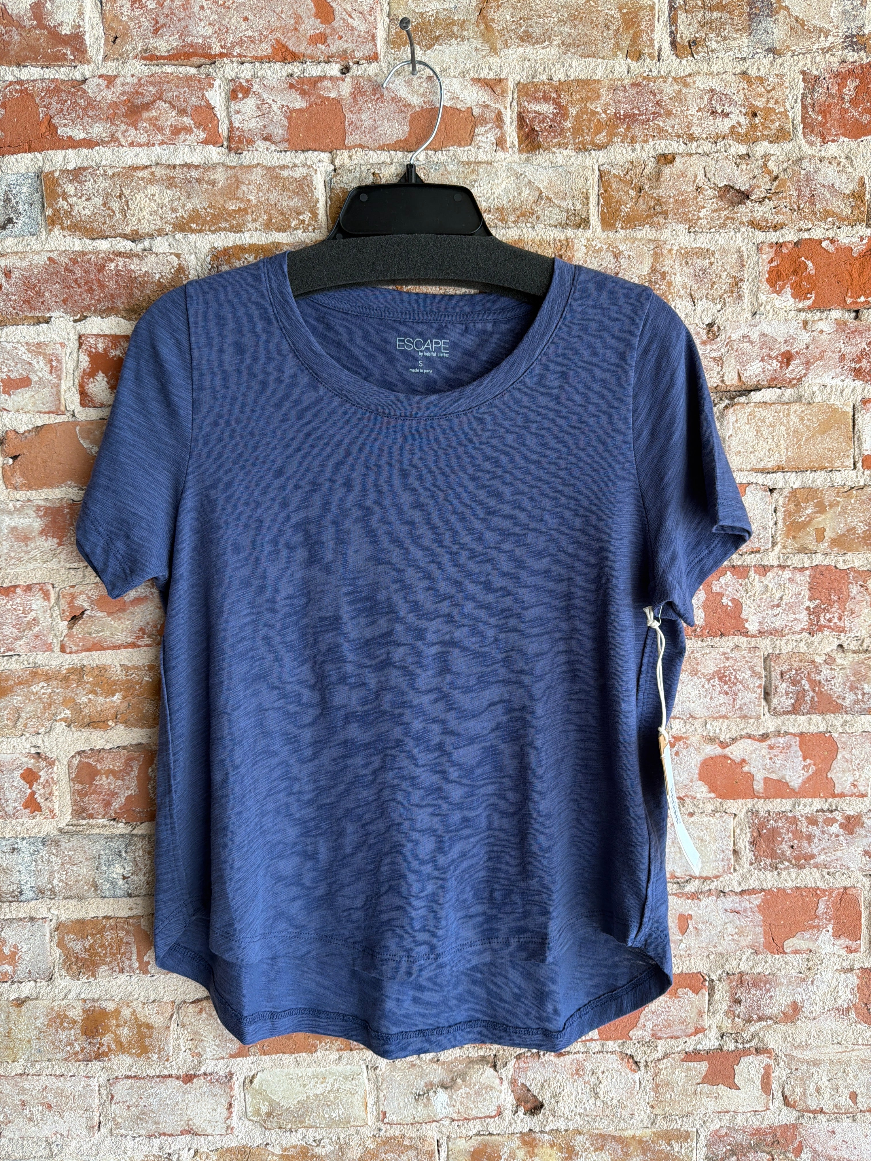Escape Basic Top