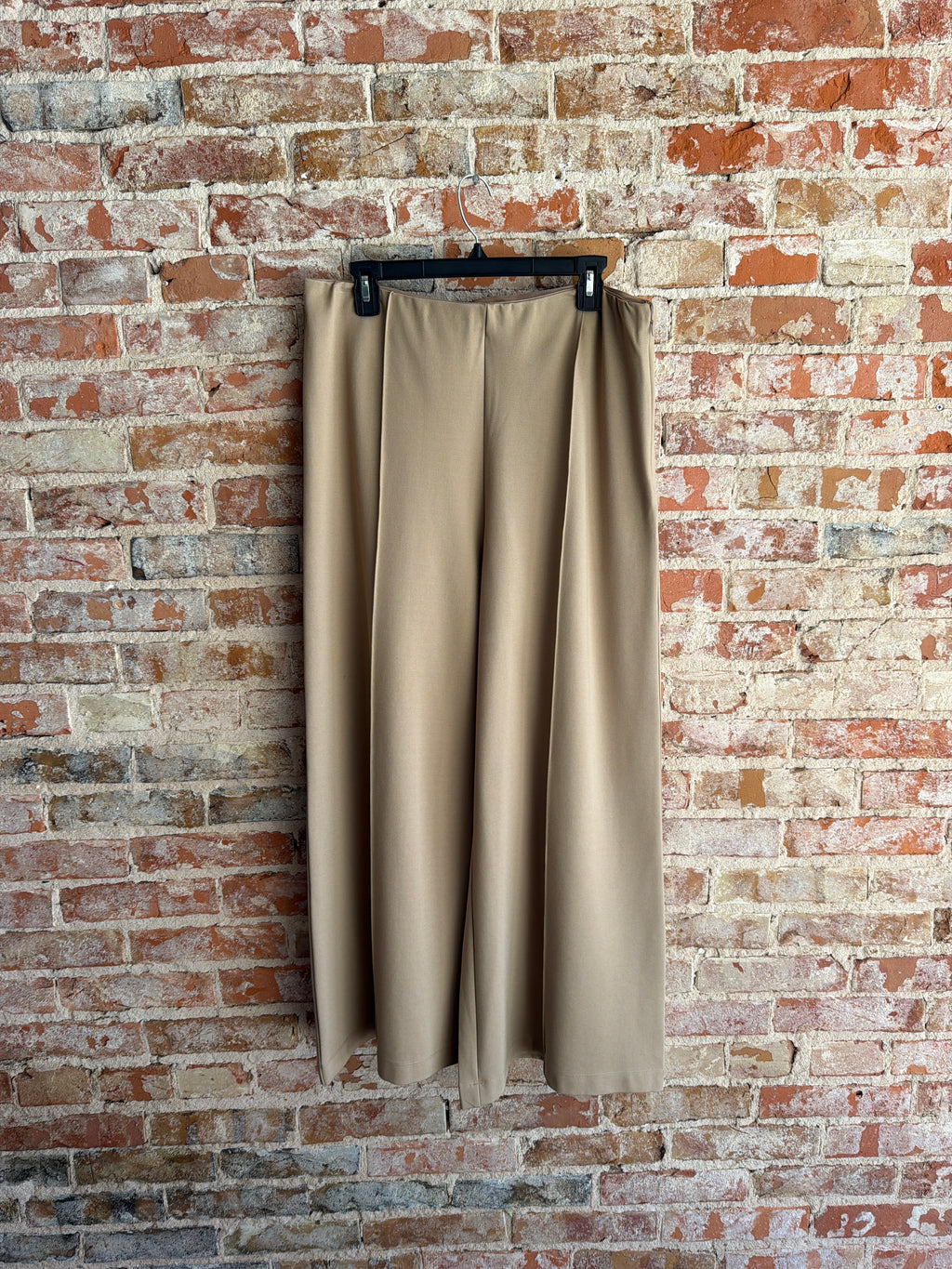 Karen Heart Pullover Leg Pant