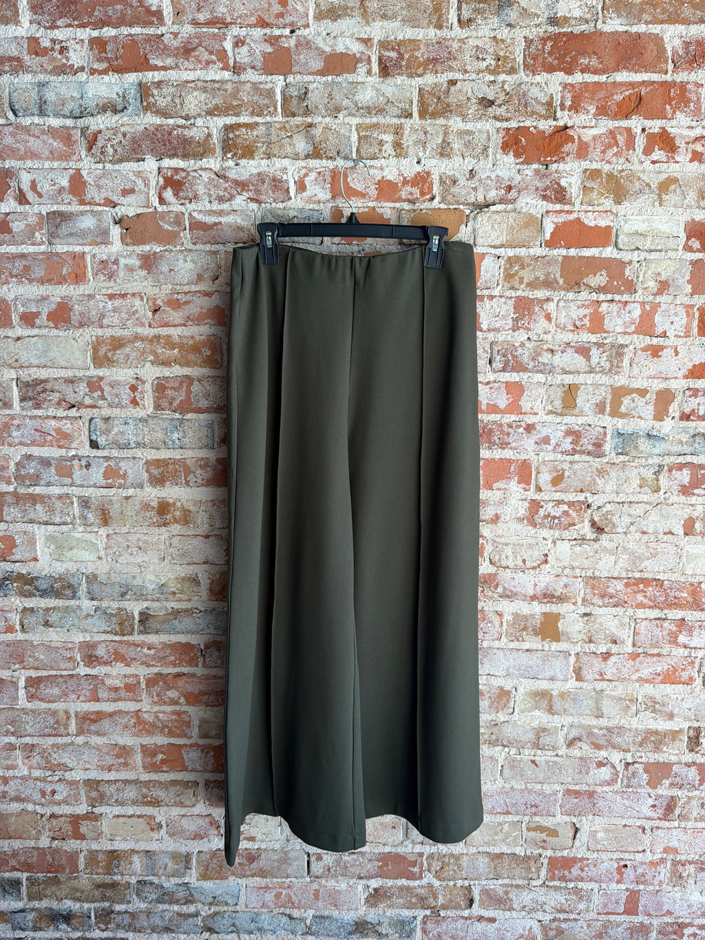 Karen Heart Pullover Leg Pant