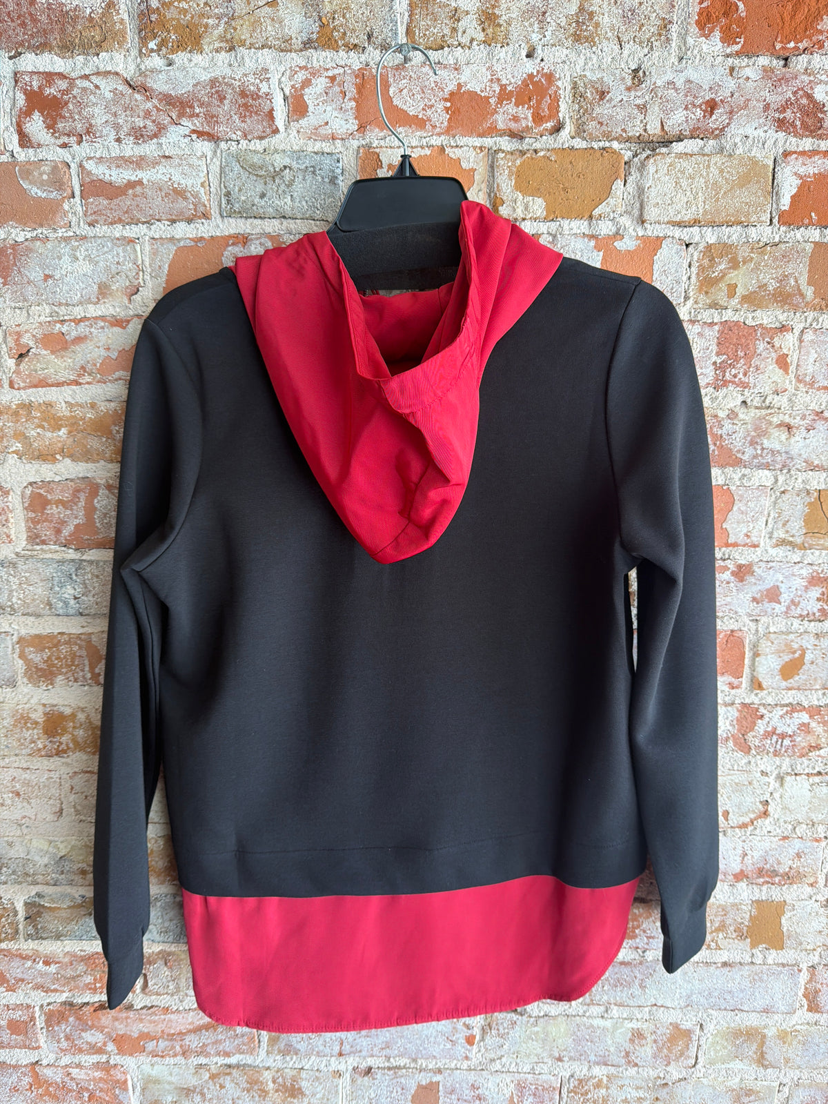 Joh. Kaylee Top with Hoodie