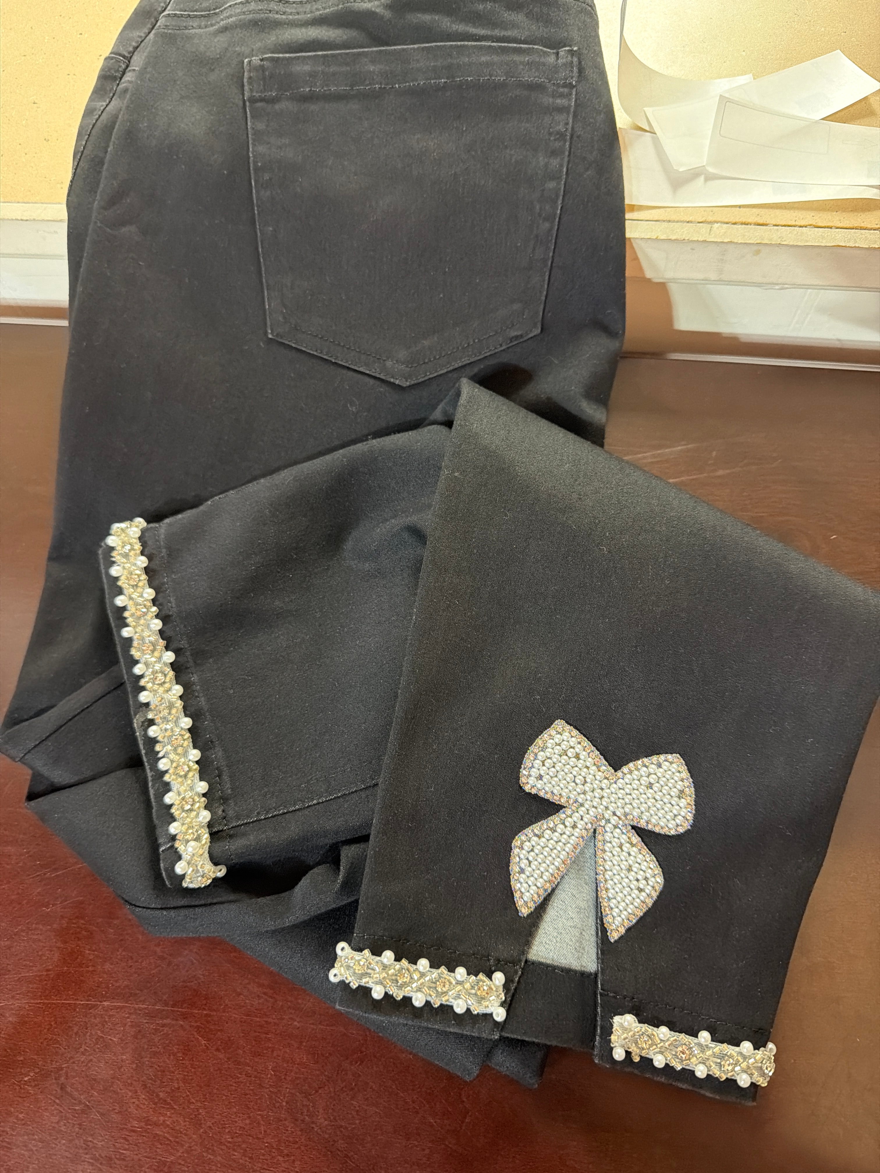 Lulu-B Bow Pearl Cuff Jean
