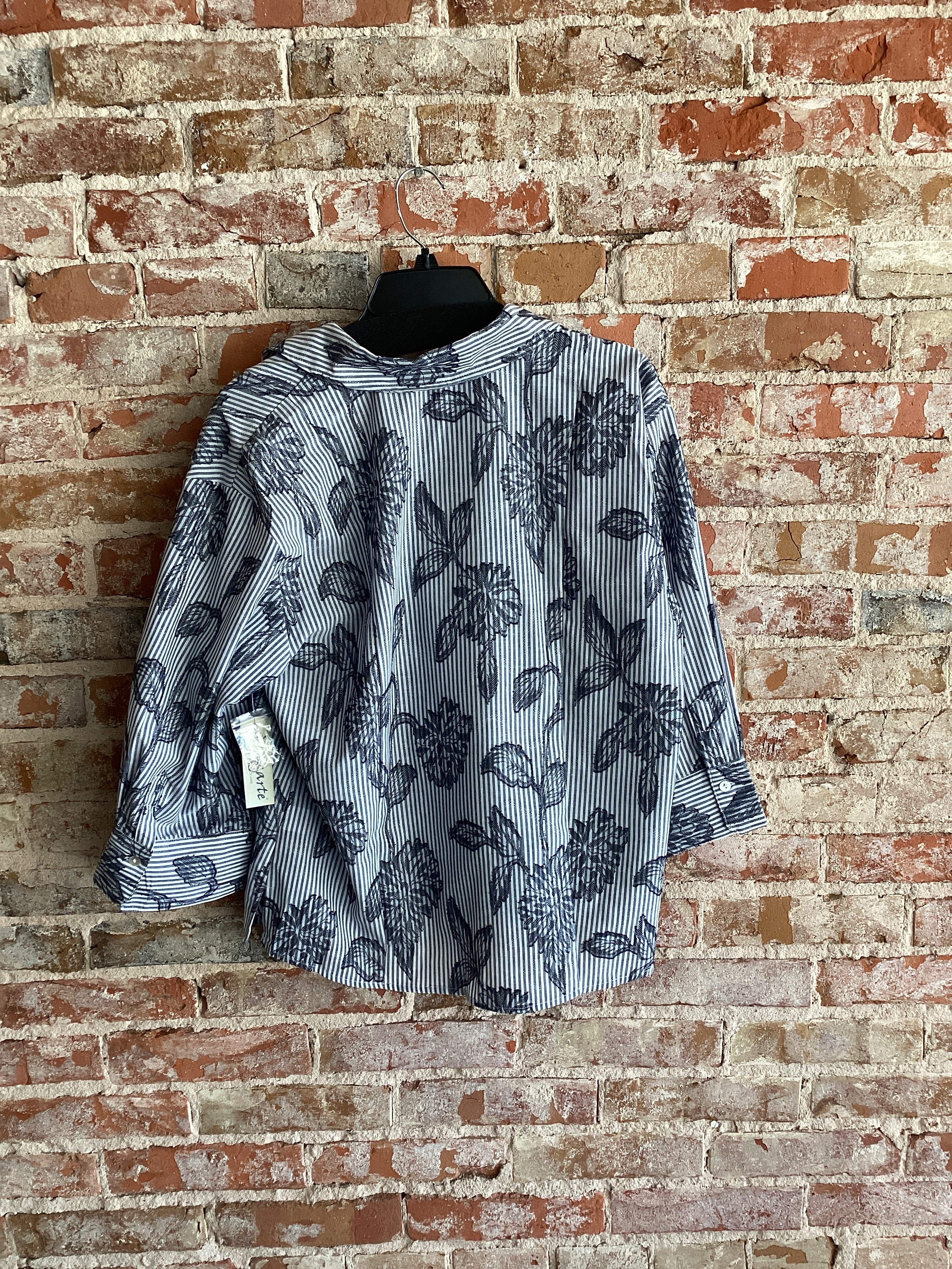 A La Carte Popover Collared Top