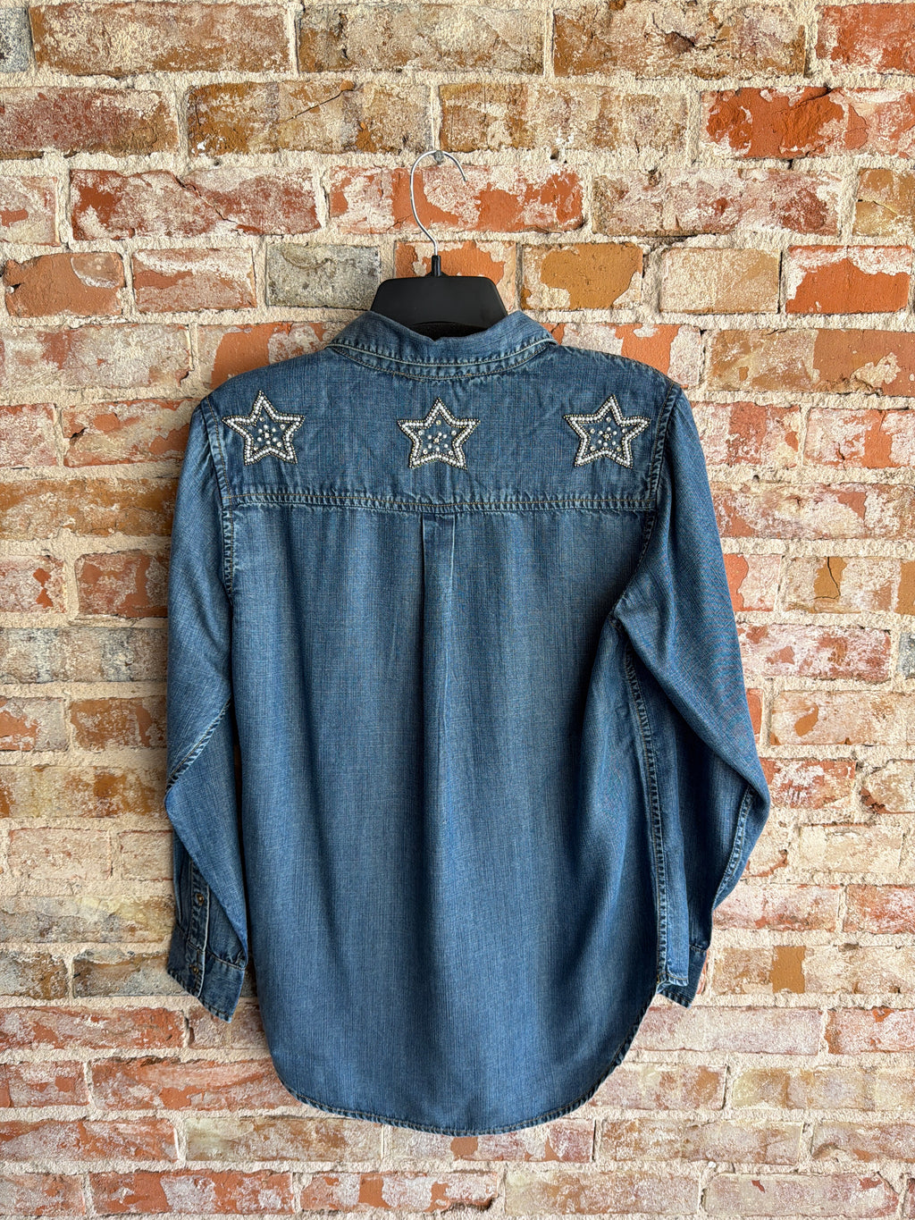 Keren Hart Button Up Star Top