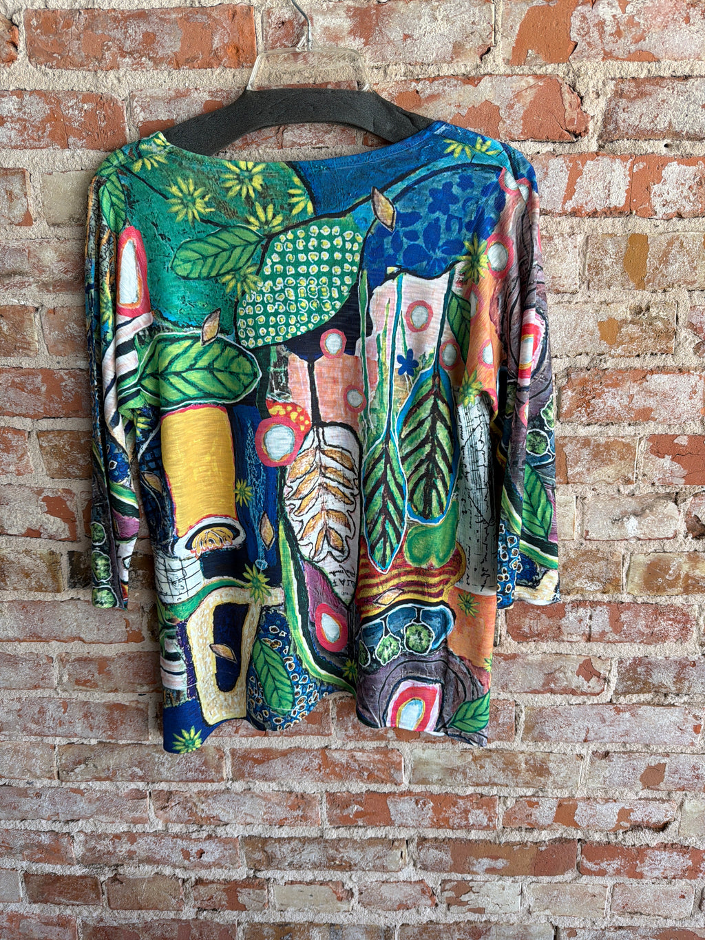 Inoah Multi Color V-Neck Top