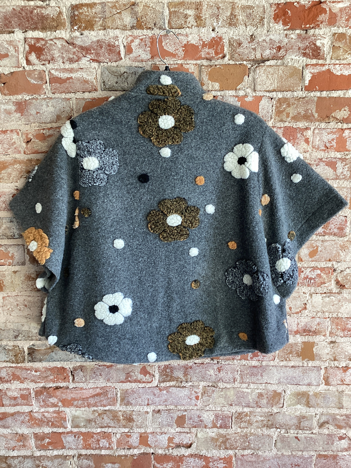 Shana Cap Sleeve Puff Flower Vest