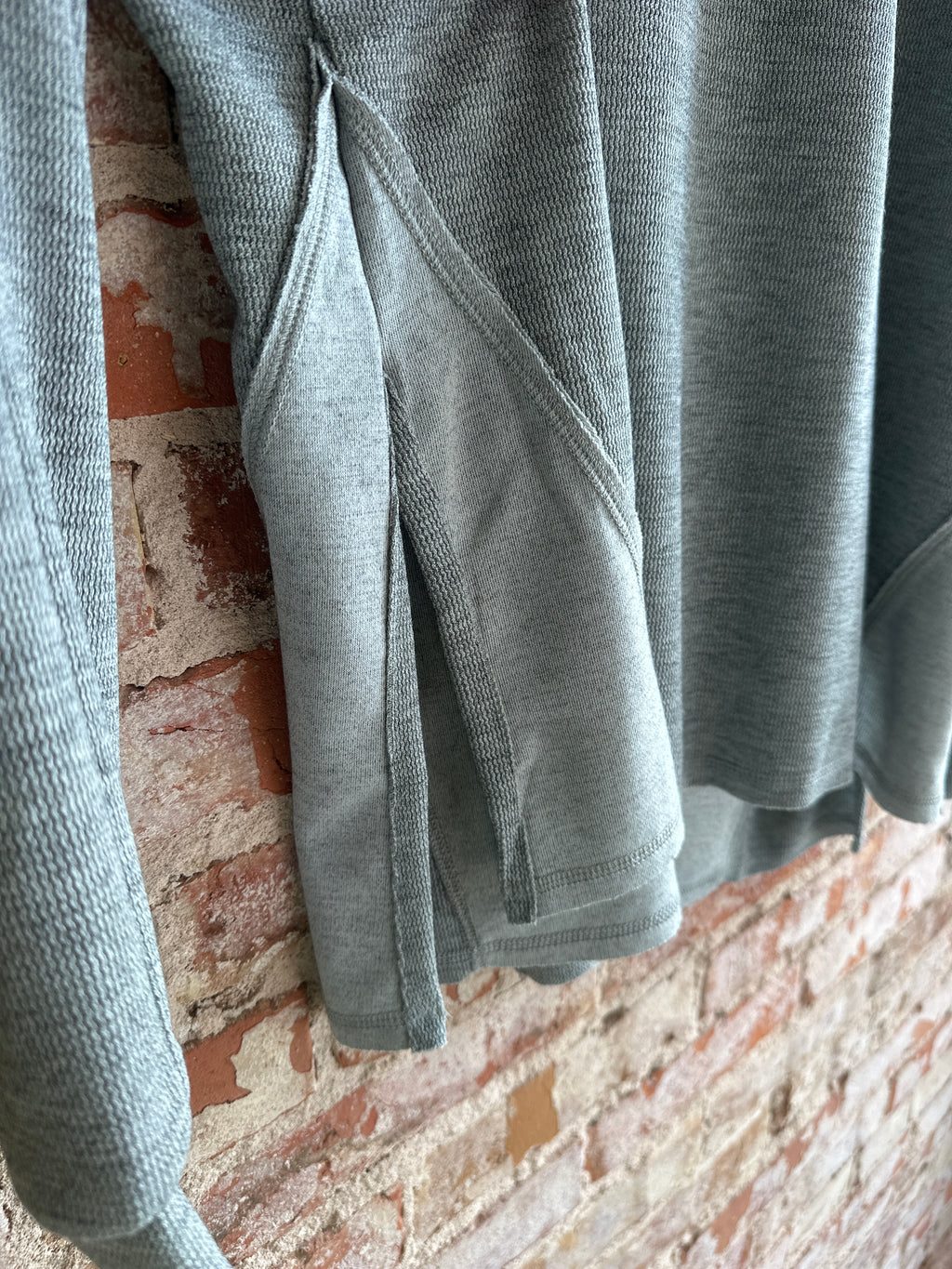 Shana Basic Grey sweater