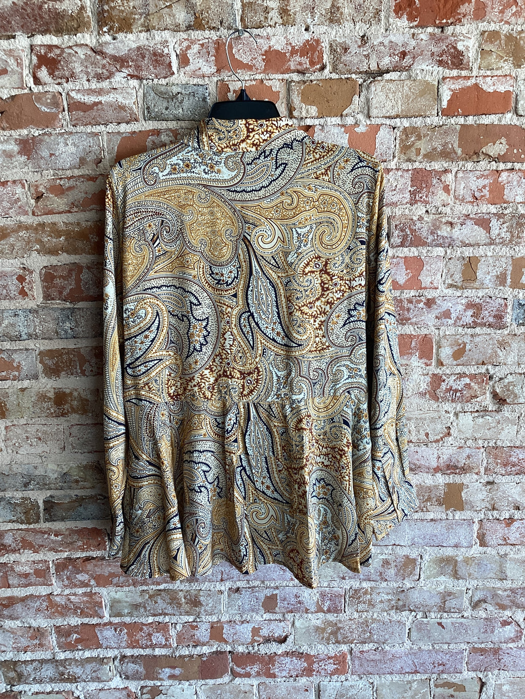 A La Carte Paisley Tiered Button Up