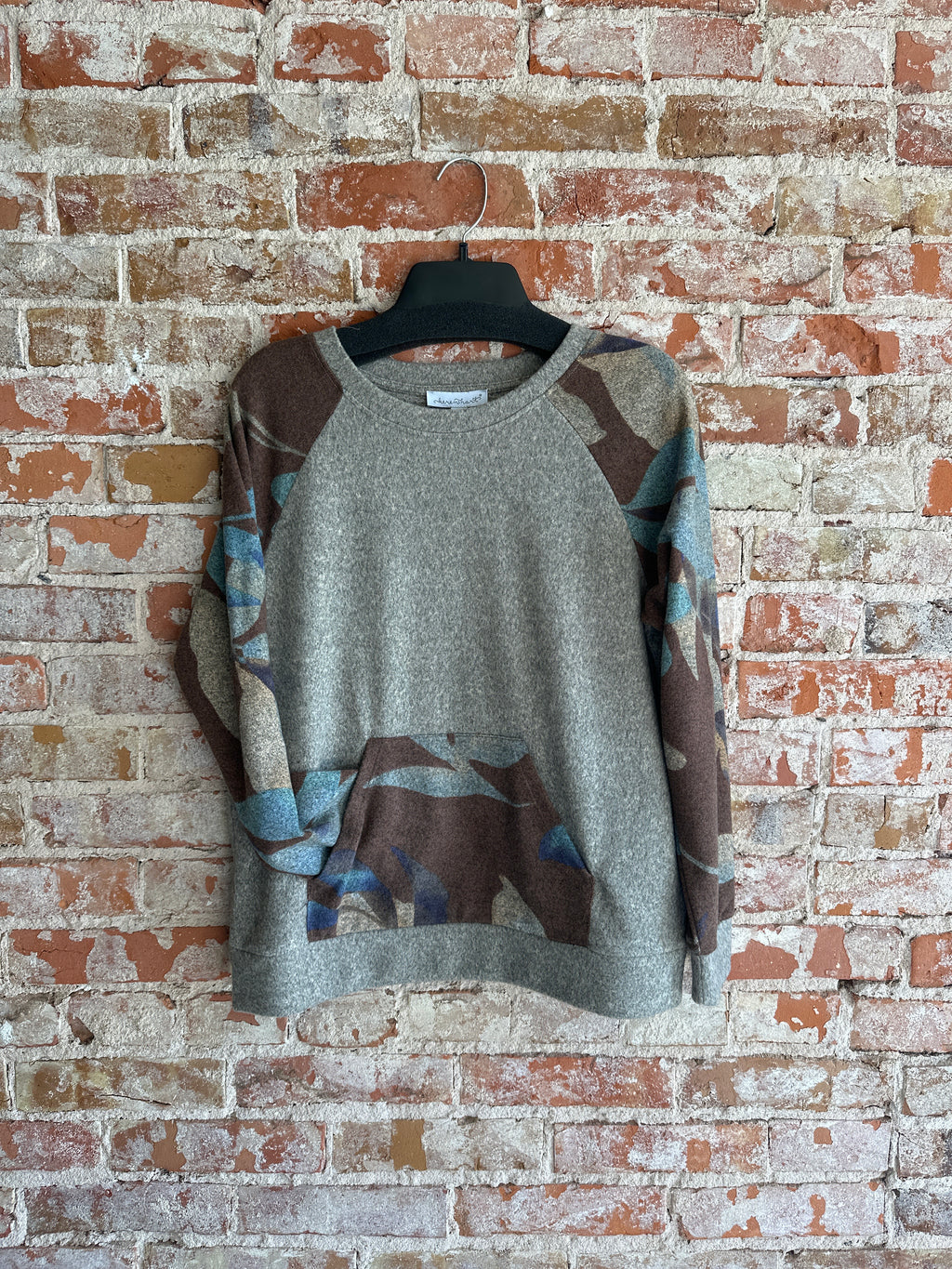 Keren Hart pattern sweater