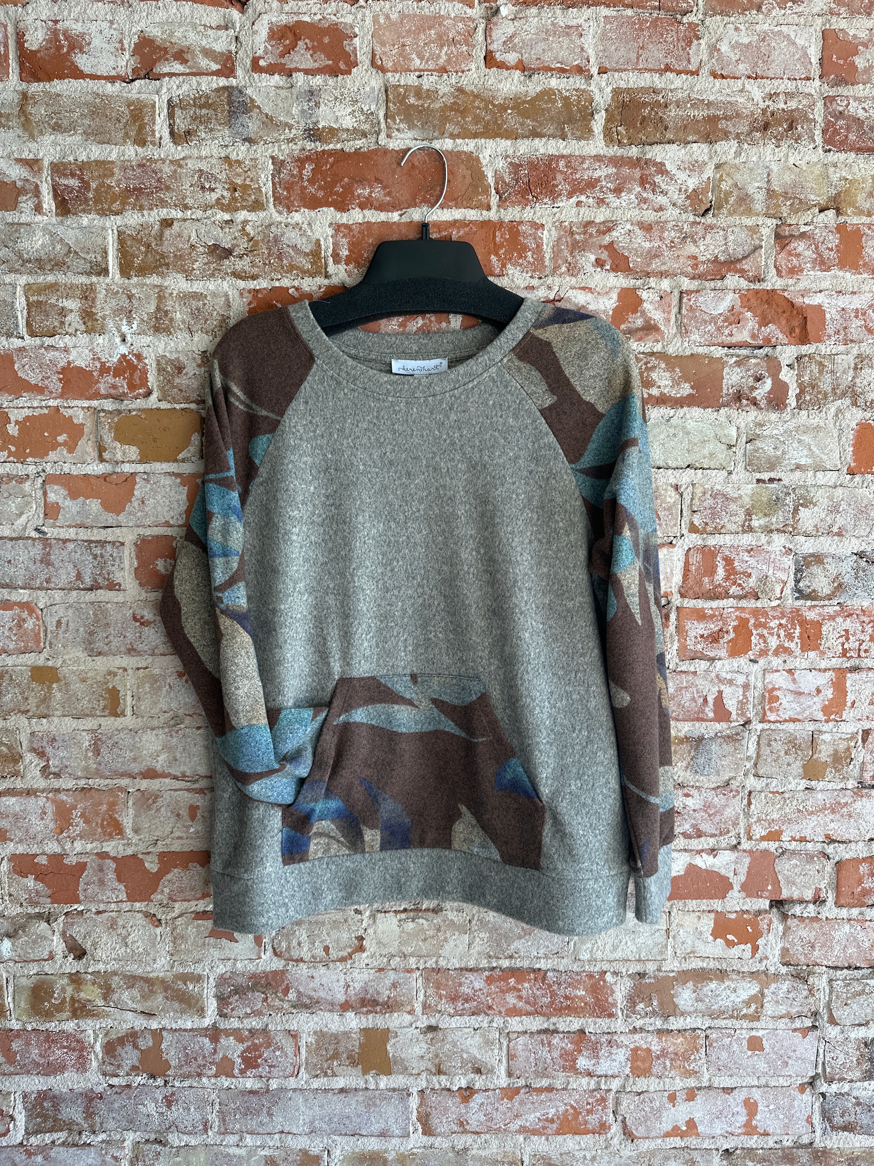 Keren Hart pattern sweater