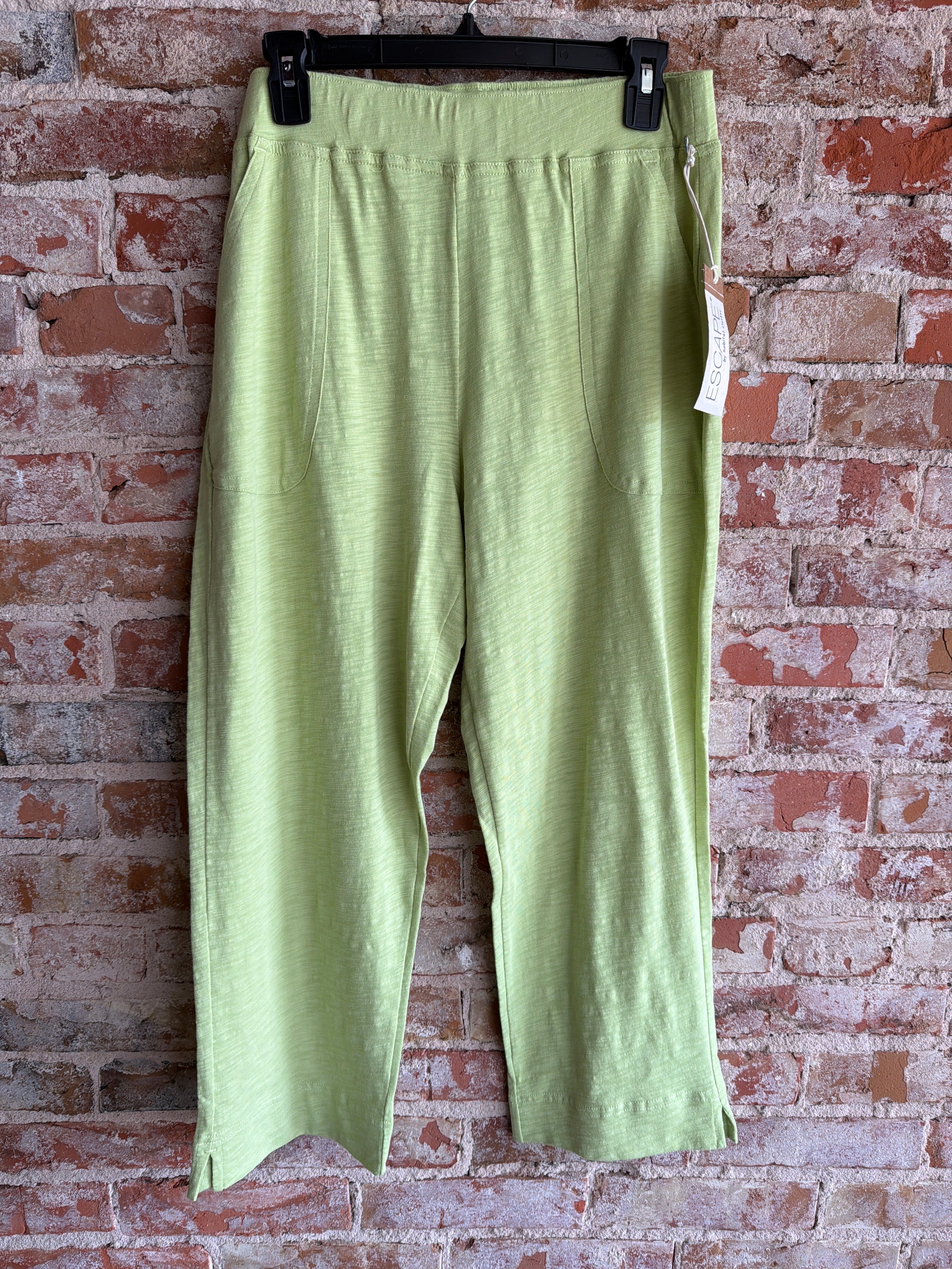 Escape Capri Pant