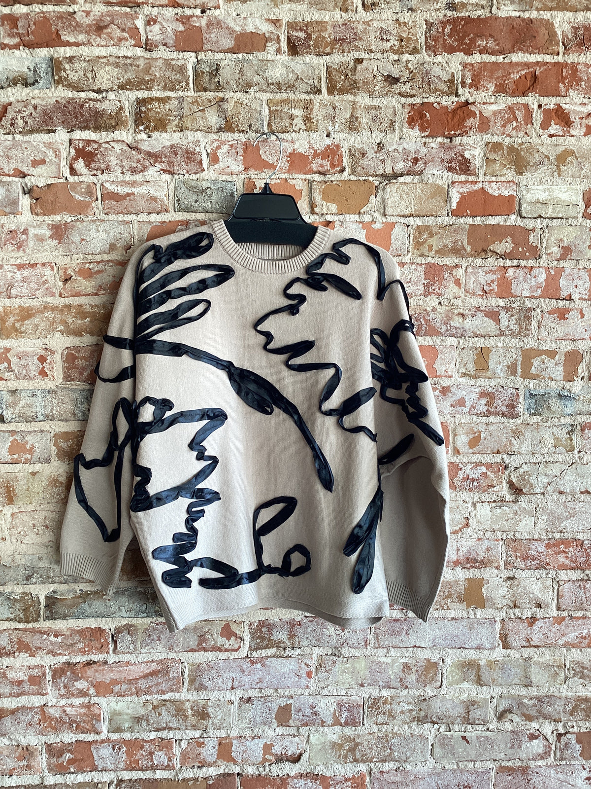 Tempo Ribbon Design Sweater