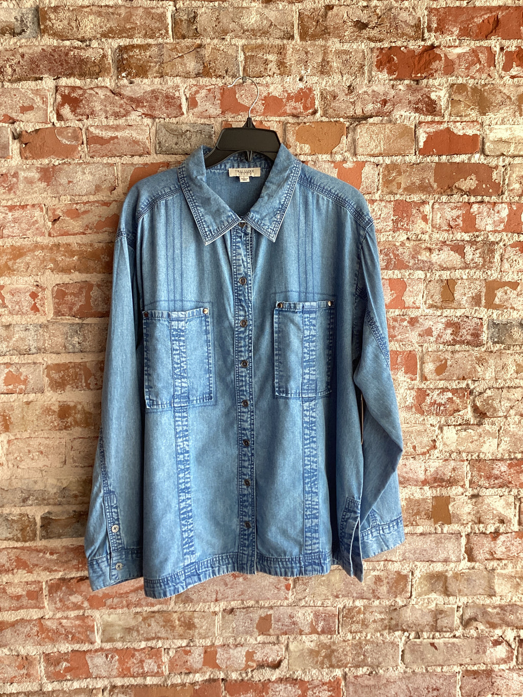 Tru Luxe Woven Button Denim Boyfriend Shirt
