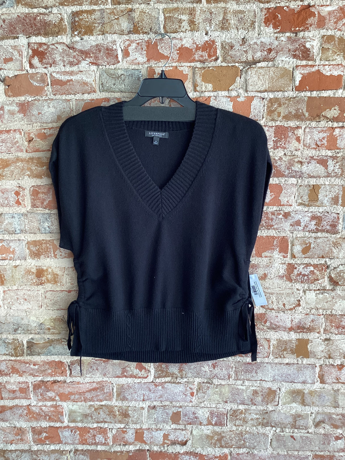 Liverpool VNeck Popover