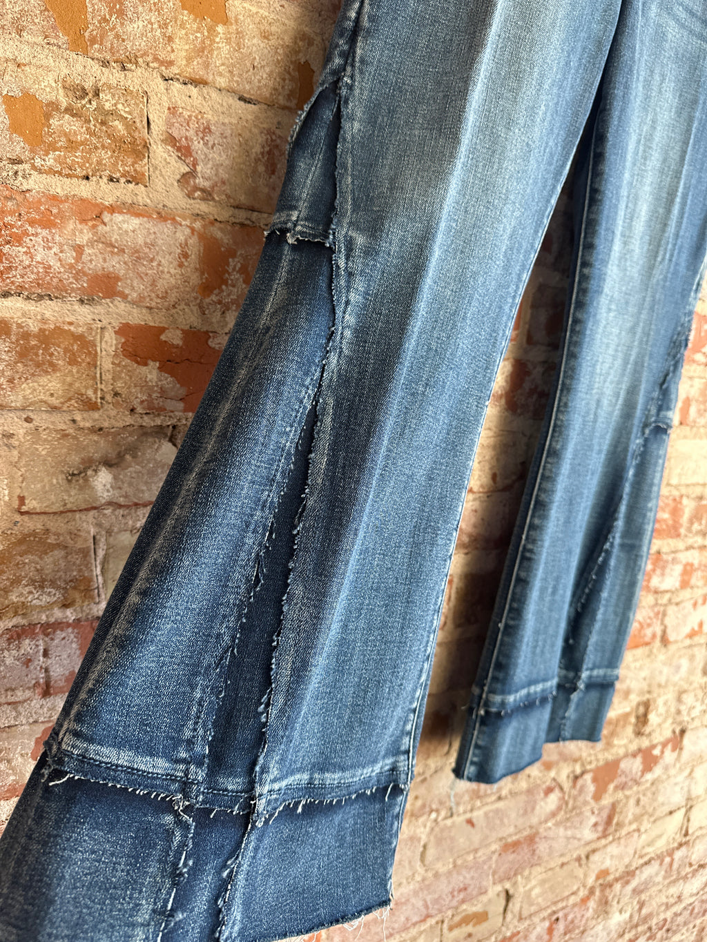 Hannah Crop Flare