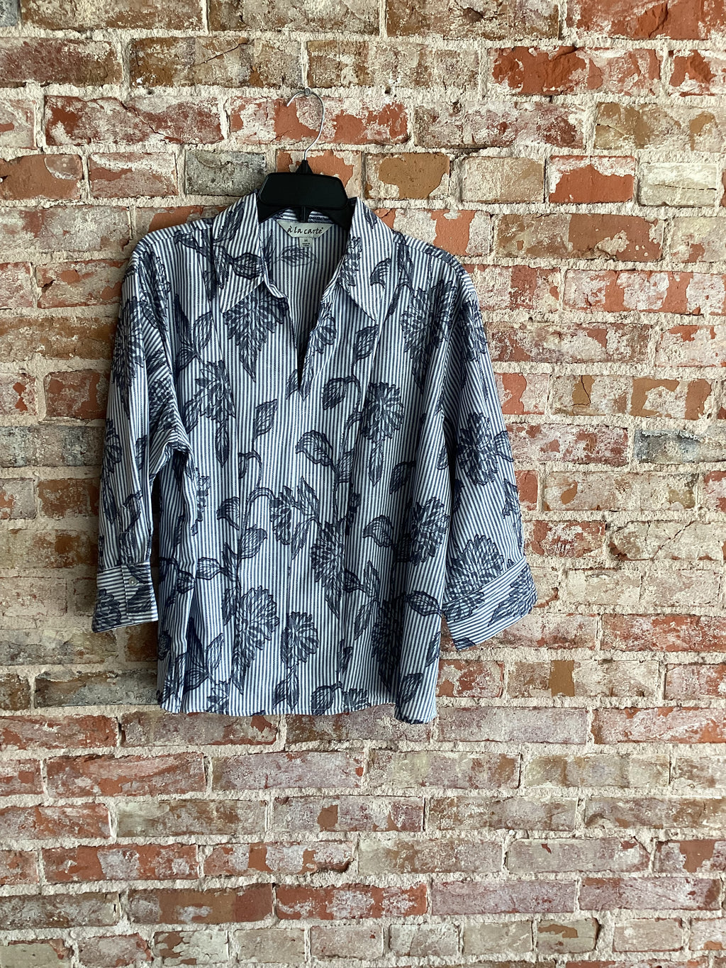 A La Carte Popover Collared Top