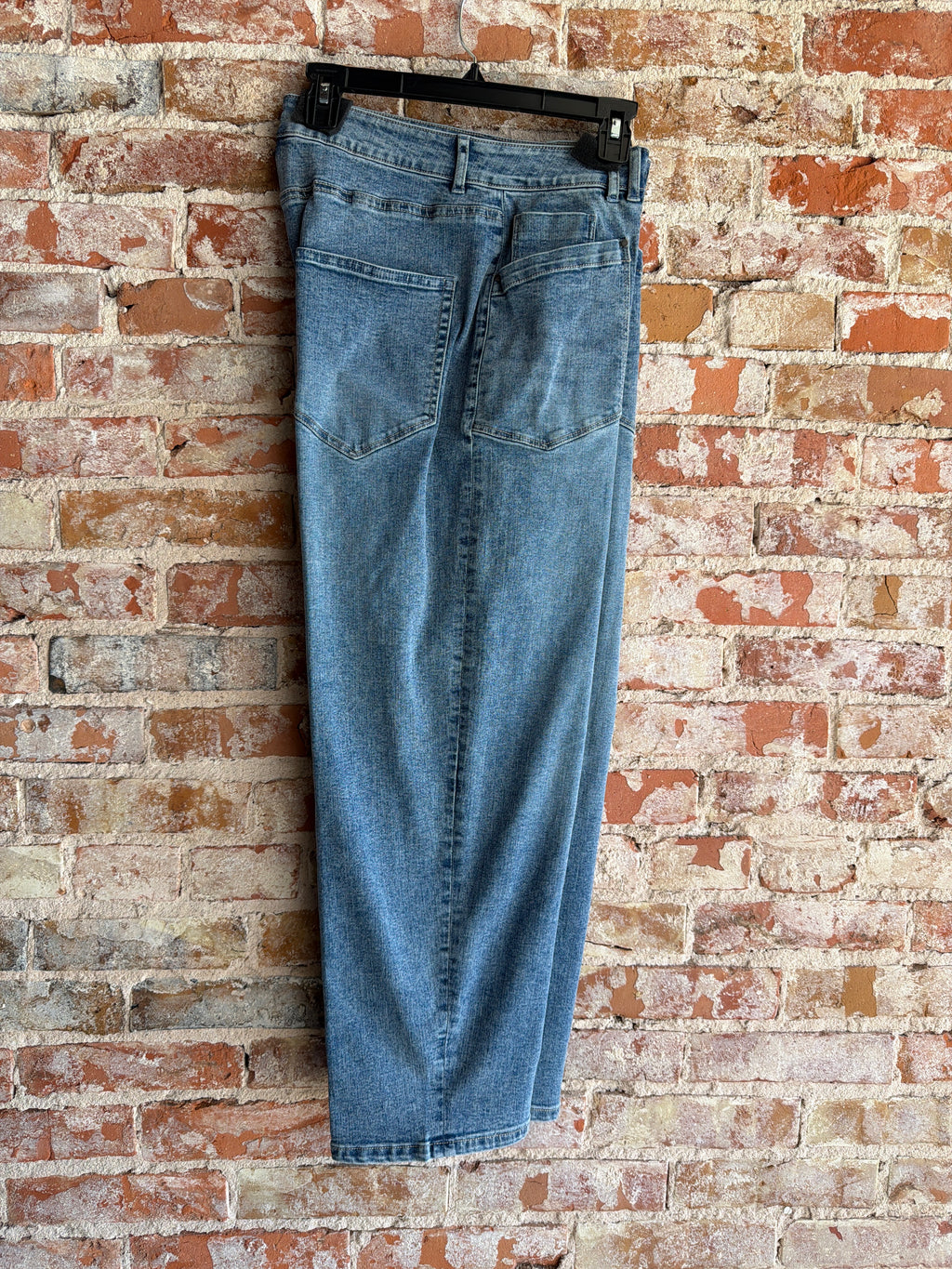 Tru Luxe Barrel Leg Jean