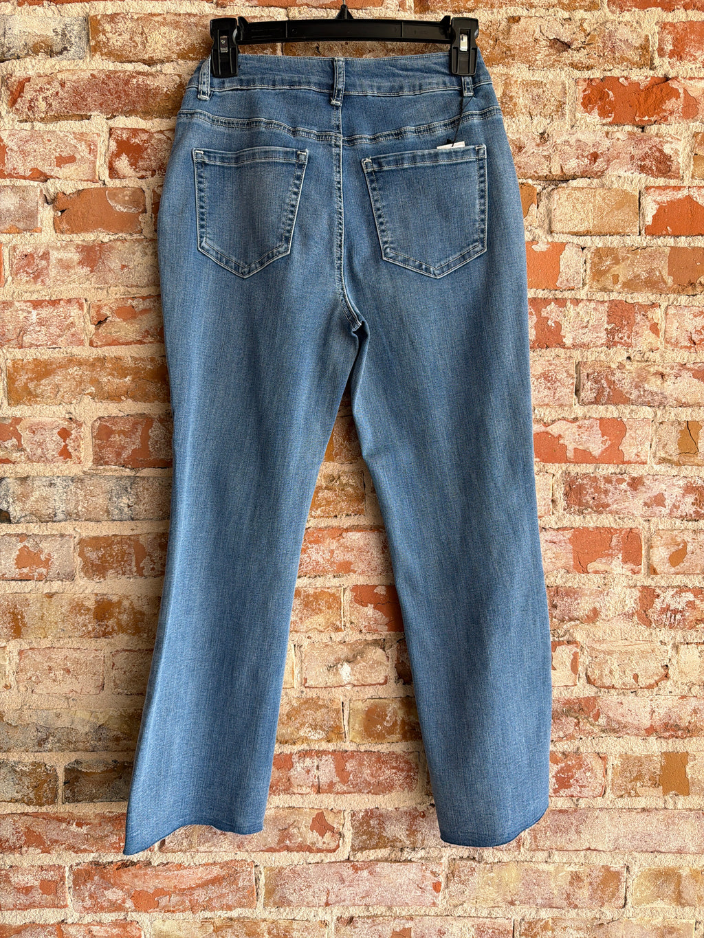 Ethyl Capri Embroidered Jean