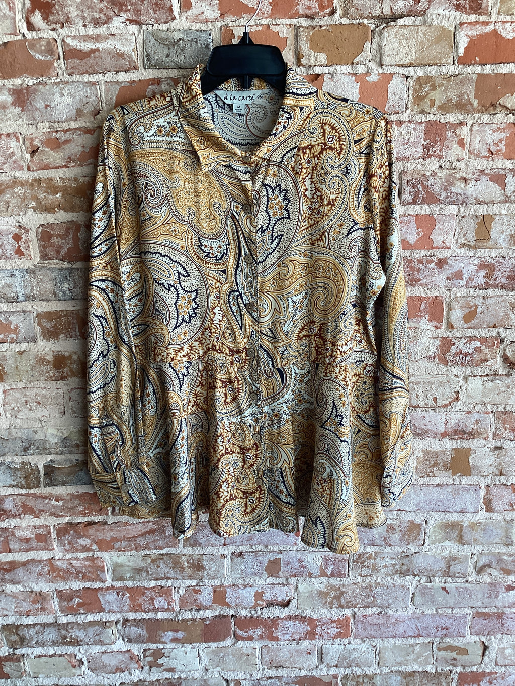 A La Carte Paisley Tiered Button Up