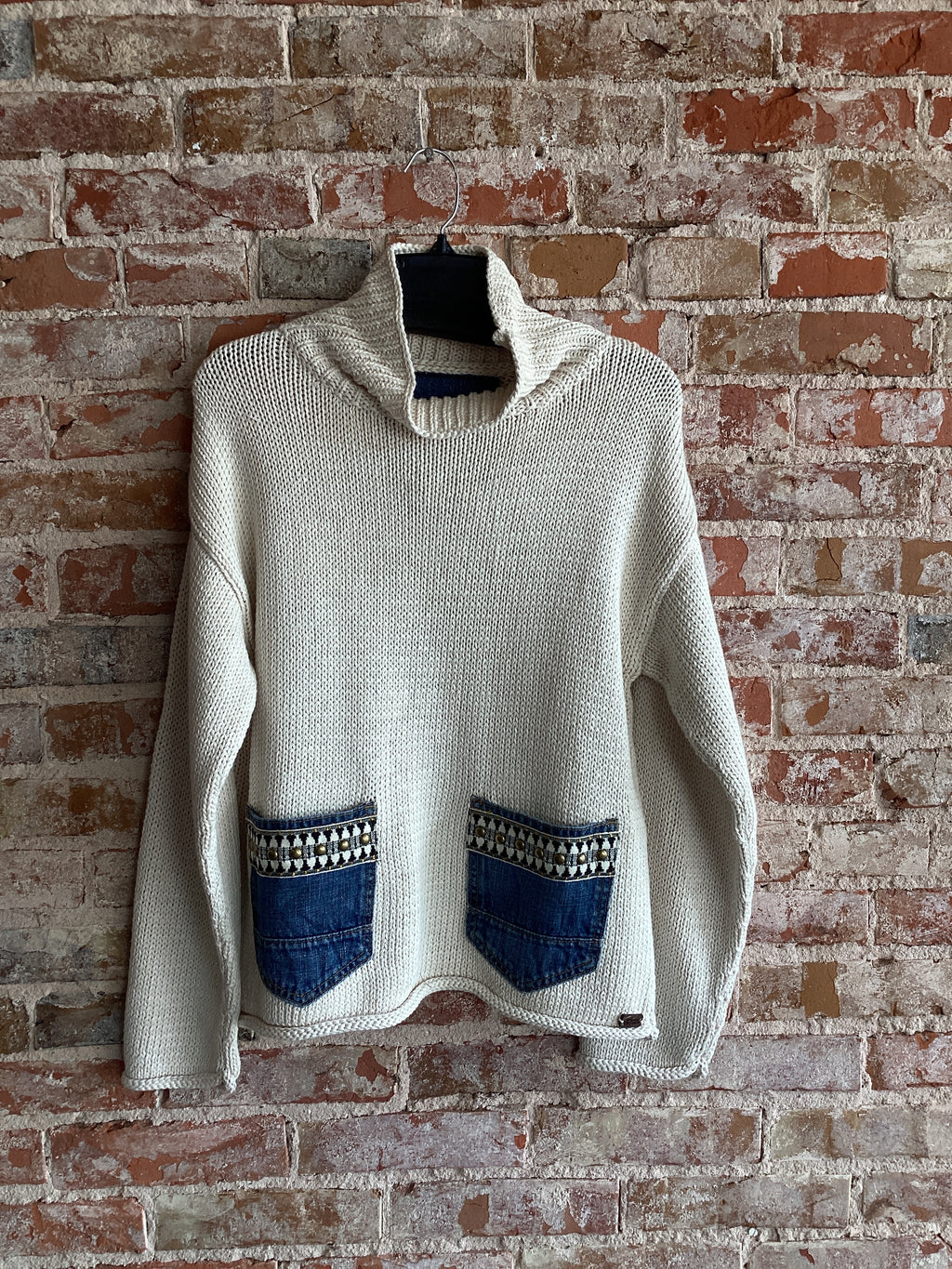 Shannon Passero Vinnie Pullover