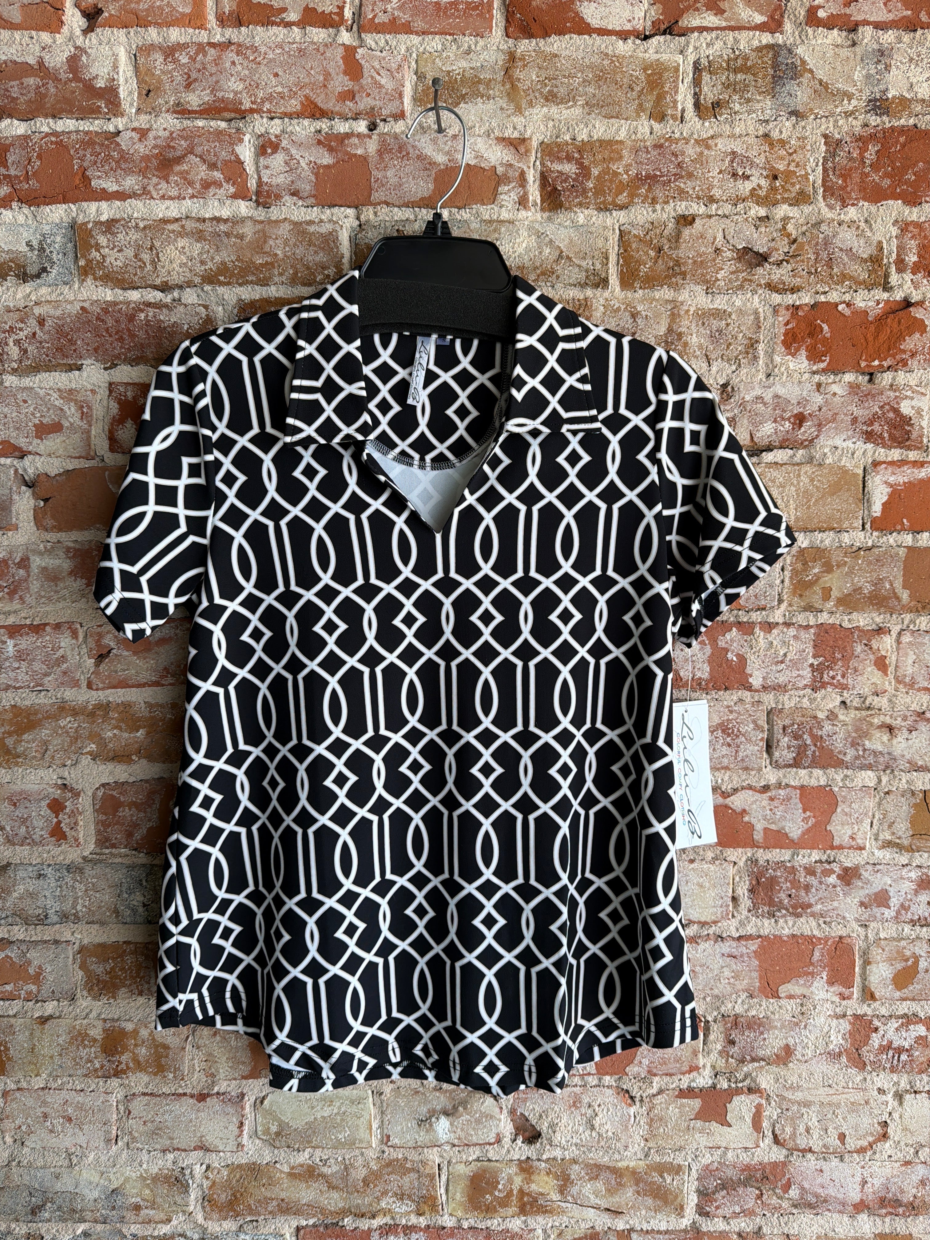 Lulu-B Short sleeve collar printed top
