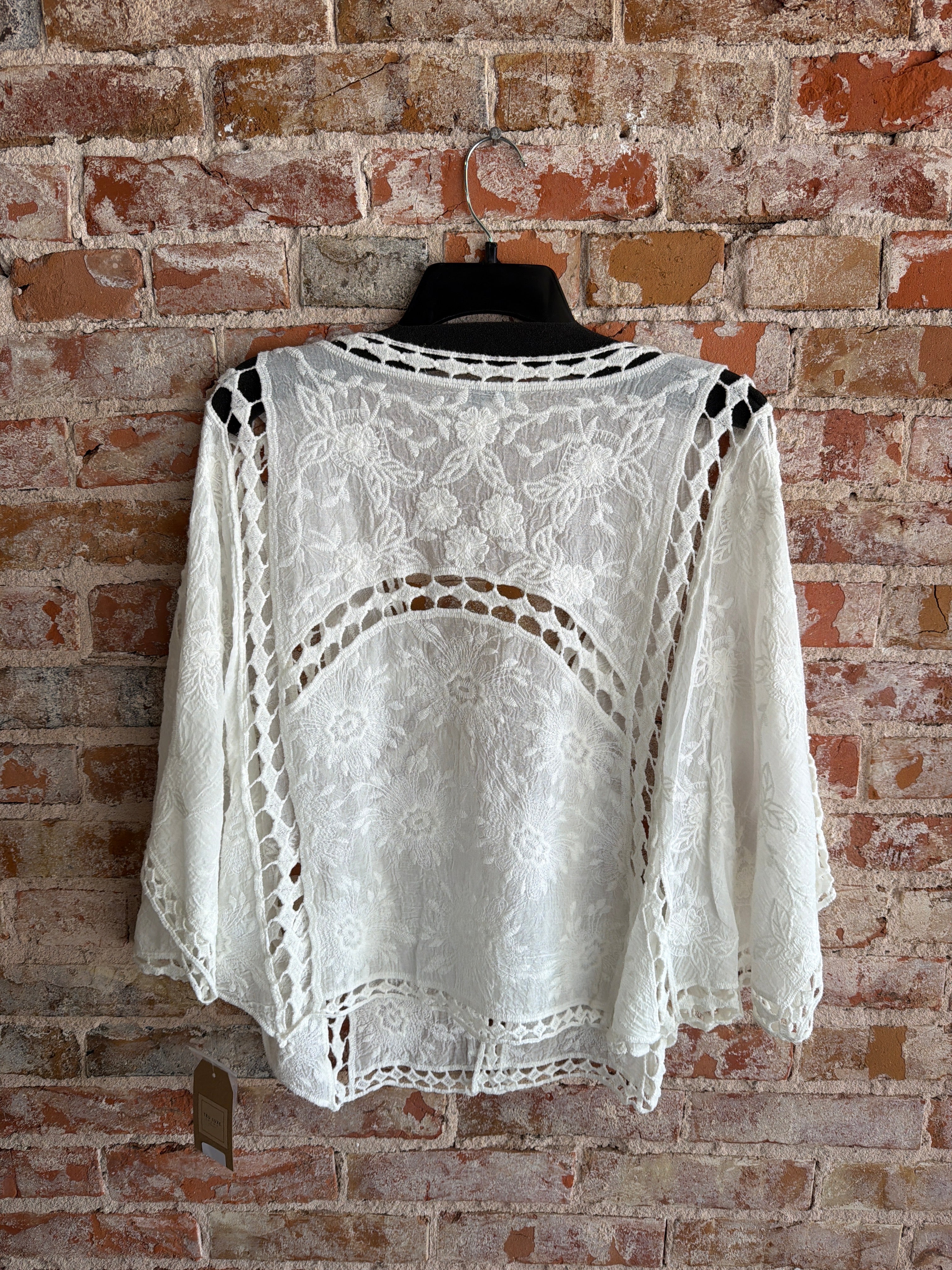 Tru Luxe Lace Kimono