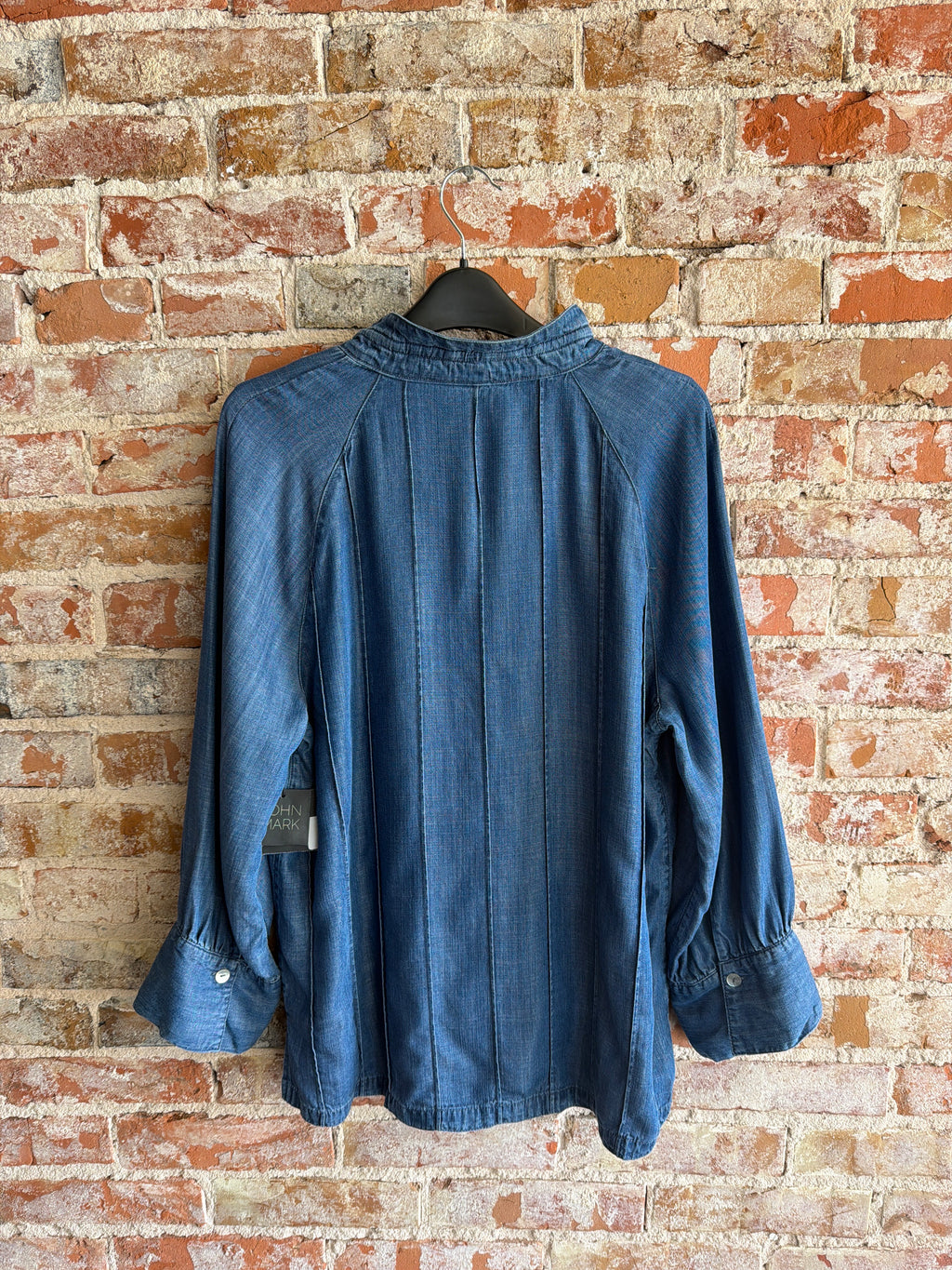 John Mark Denim Wire Collar W/ Pintuck