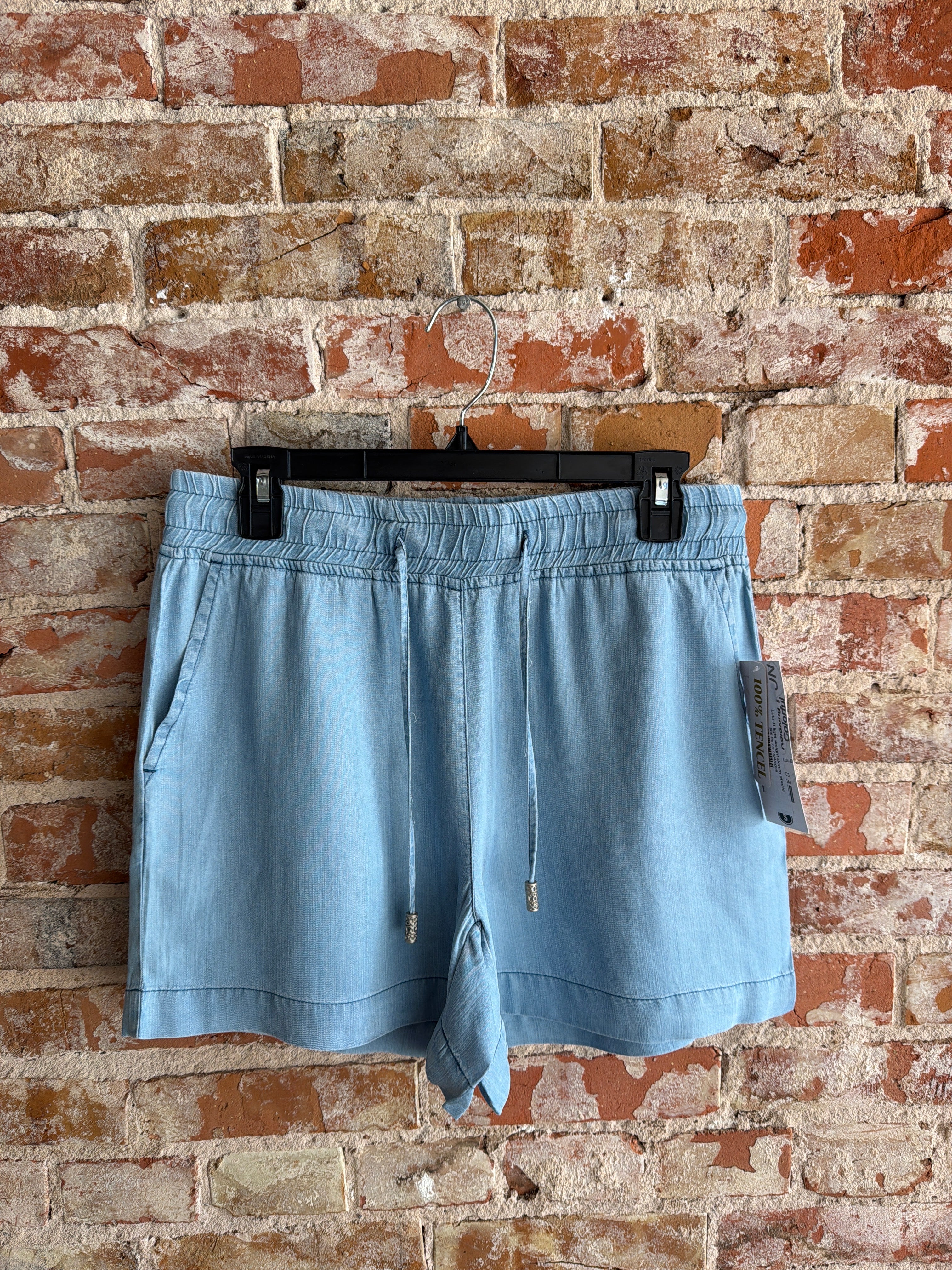 Lulu-B light weight denim shorts