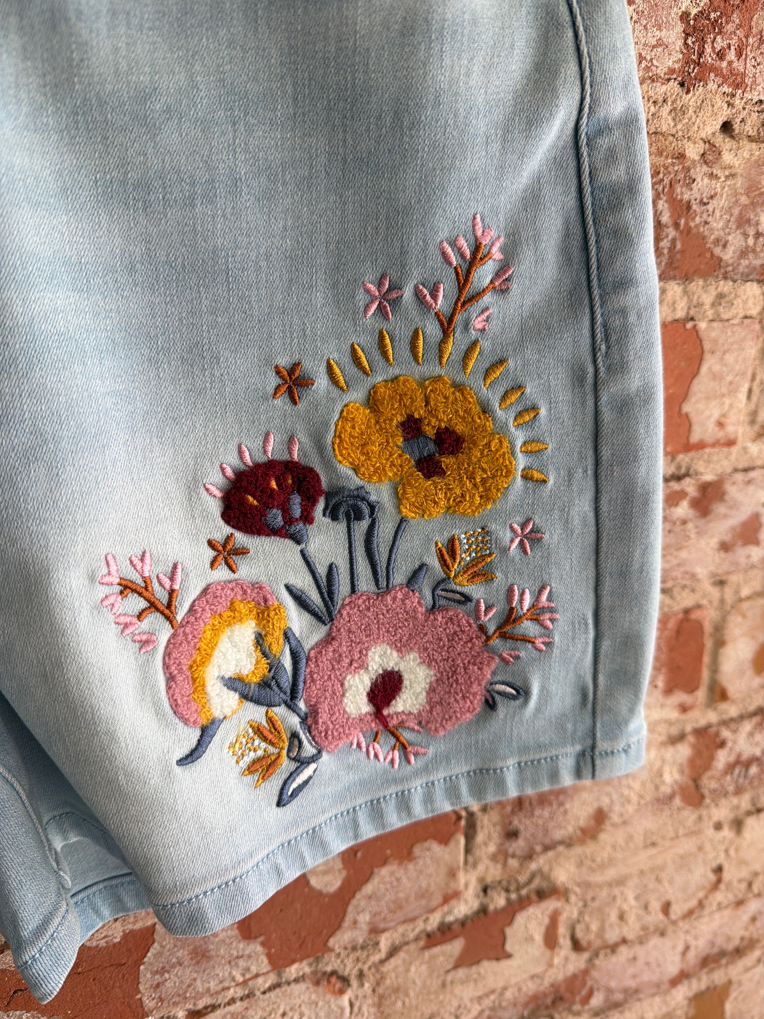 Tribal Audrey Girlfriend Short
