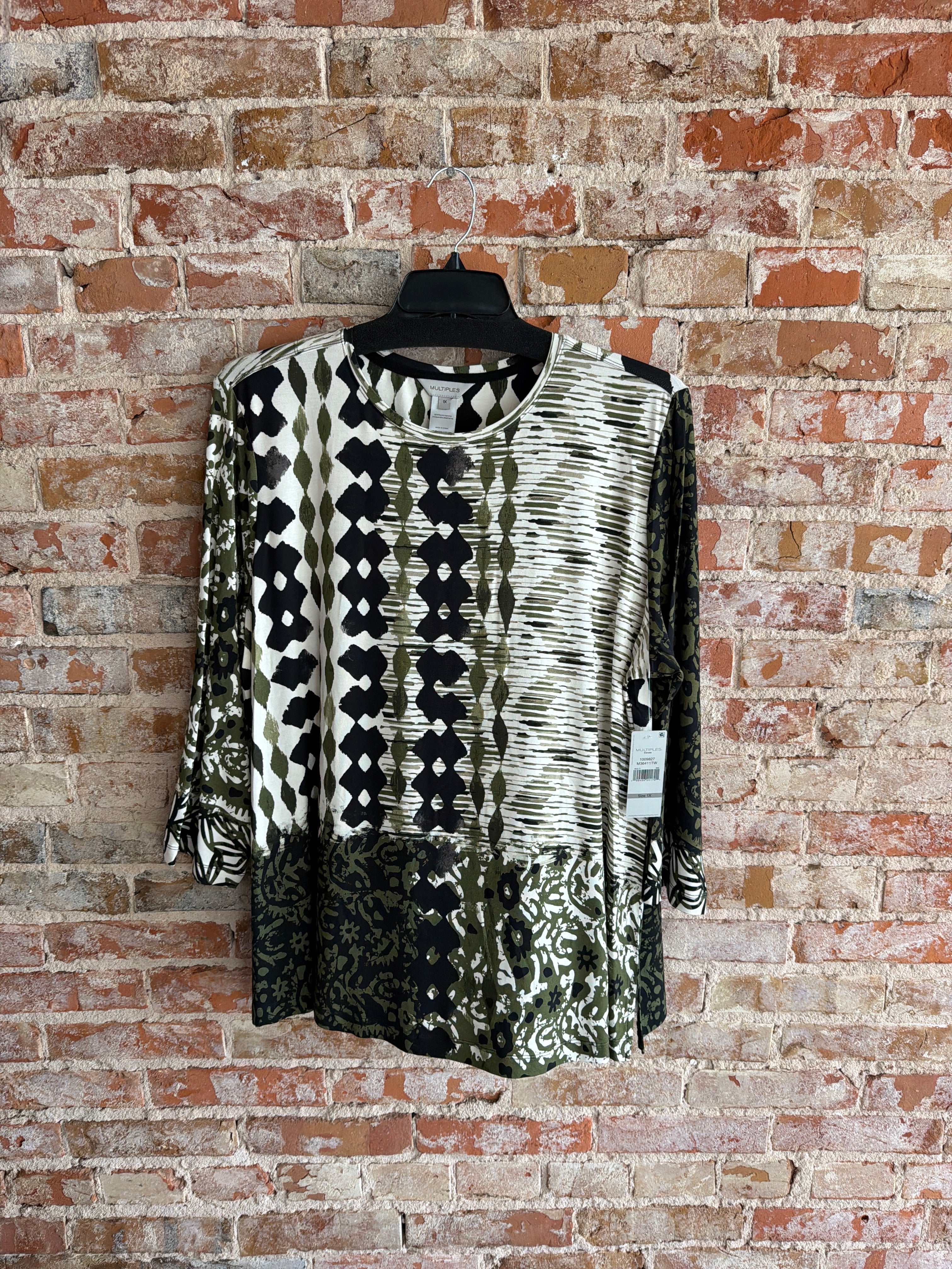 Multiples 3/4 sleeve abstract top