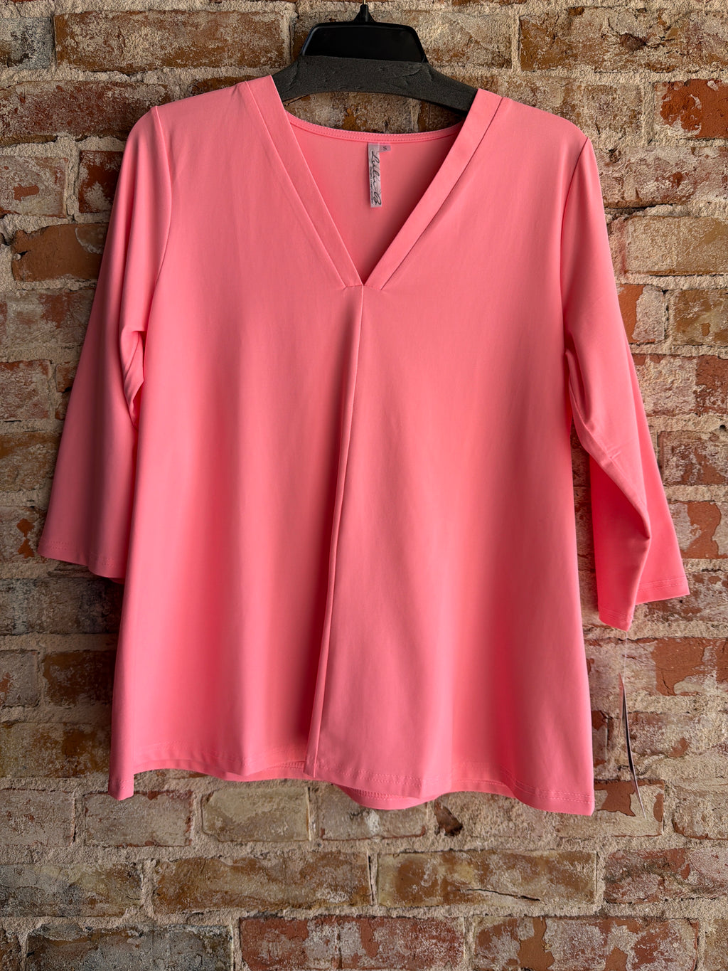 Lulu-B V-Neck Top