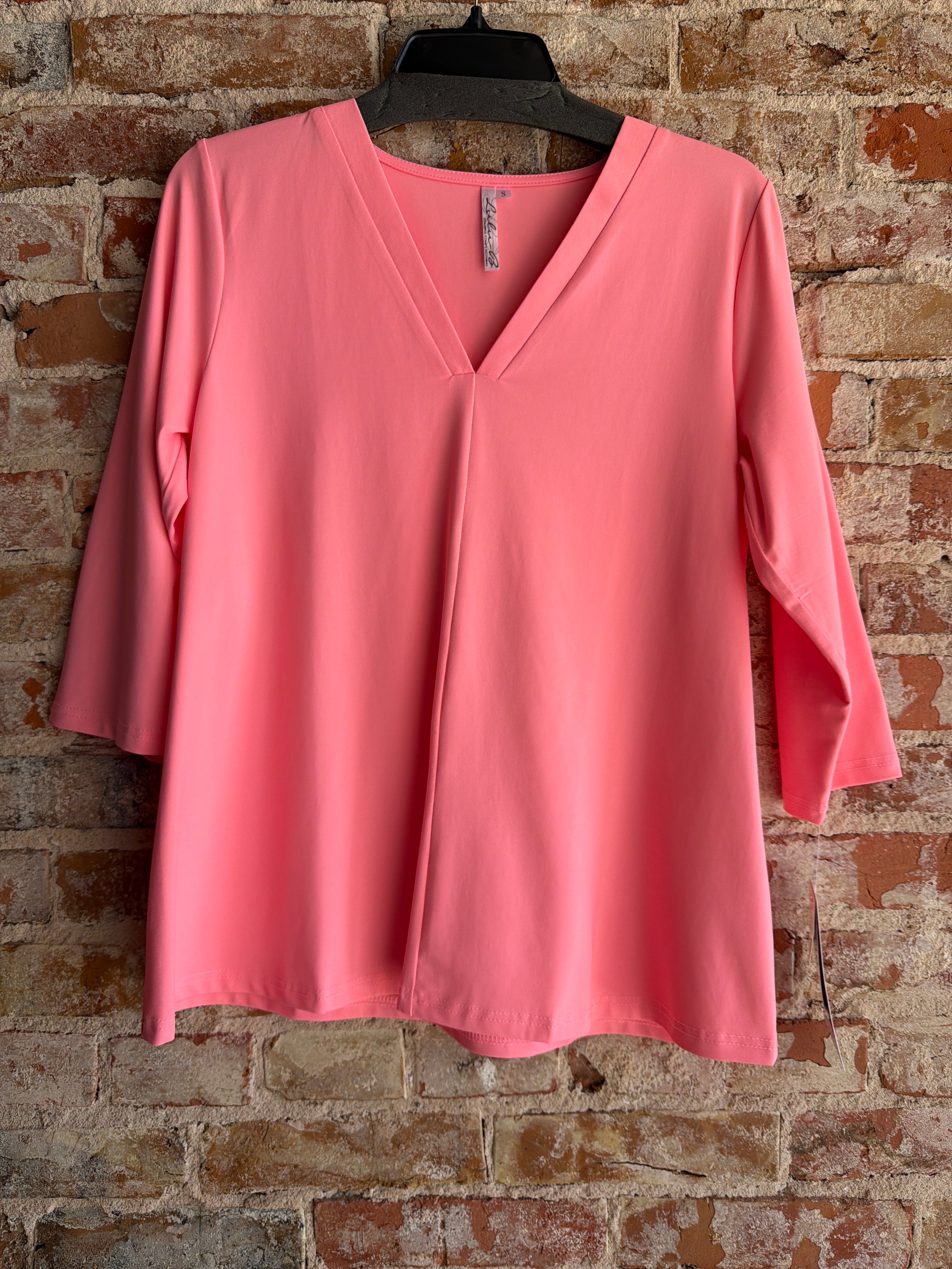 Lulu-B V-Neck Top