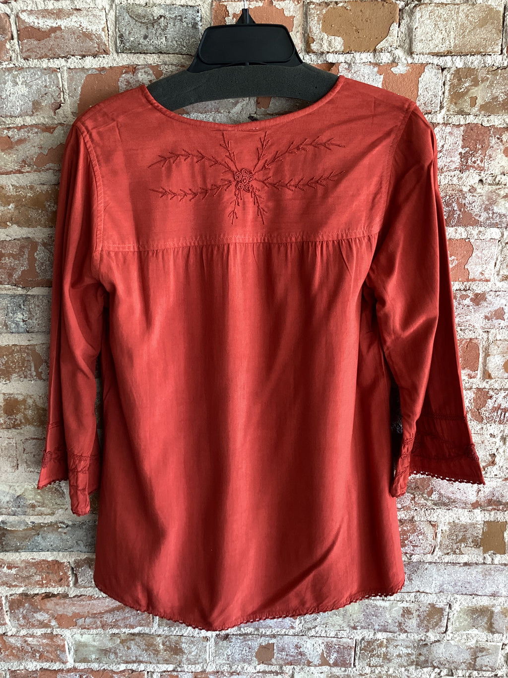 Parsley and Sage Brick Embroidered Blouse