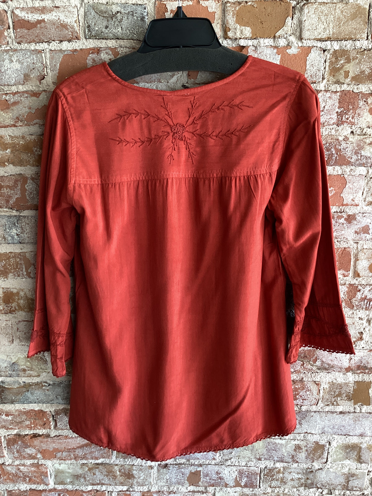 Parsley and Sage Brick Embroidered Blouse