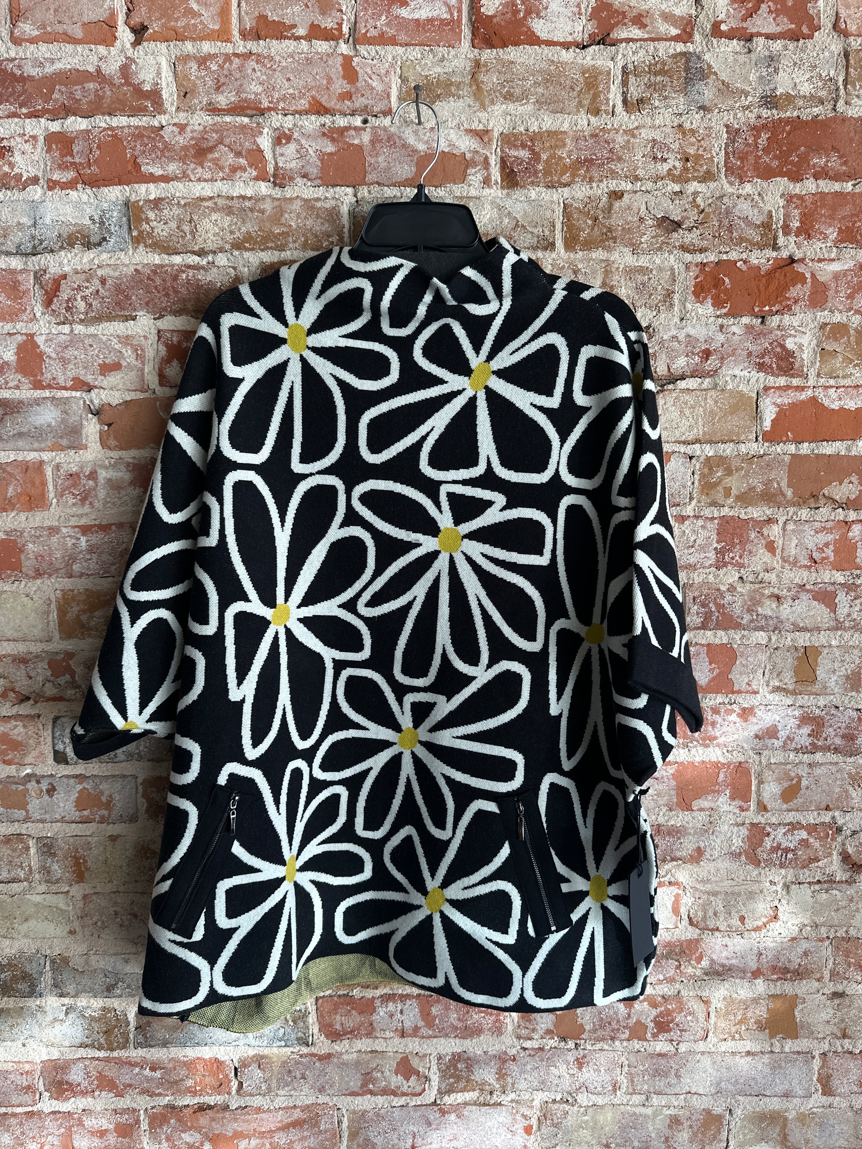 APNY daisy top