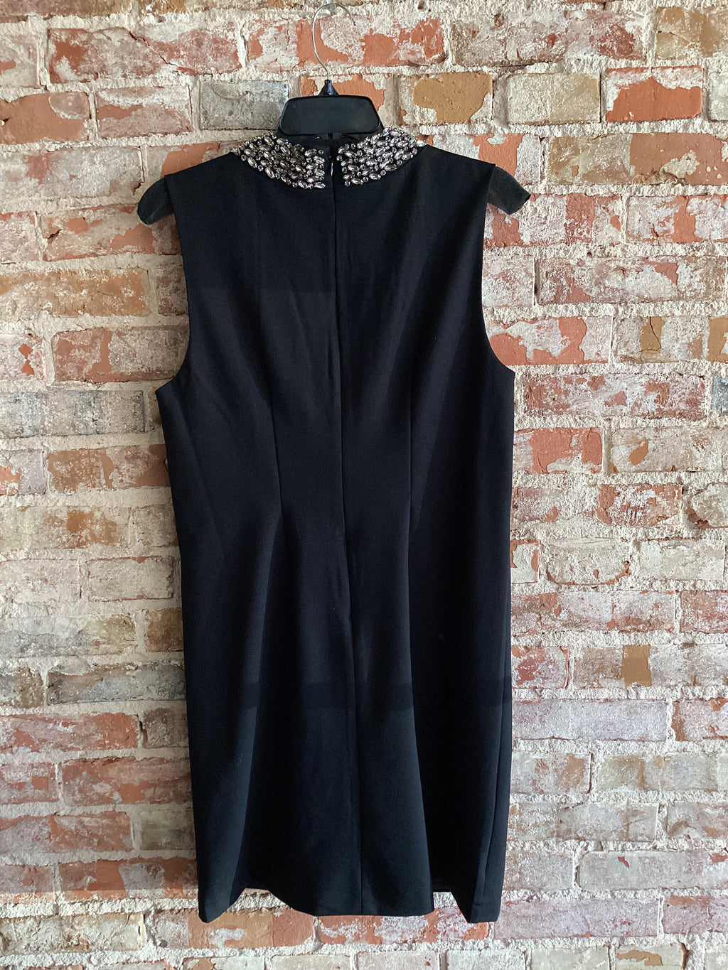 Liverpool Sleeveless Dress W/ Silver Neck