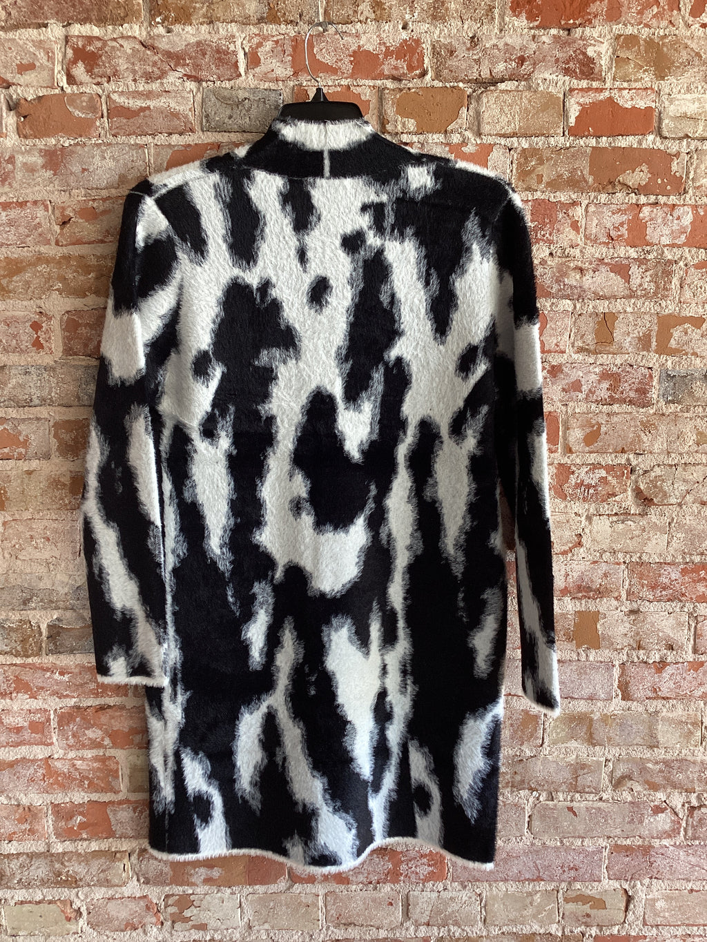 Venario Off White And Black Look Cardigan