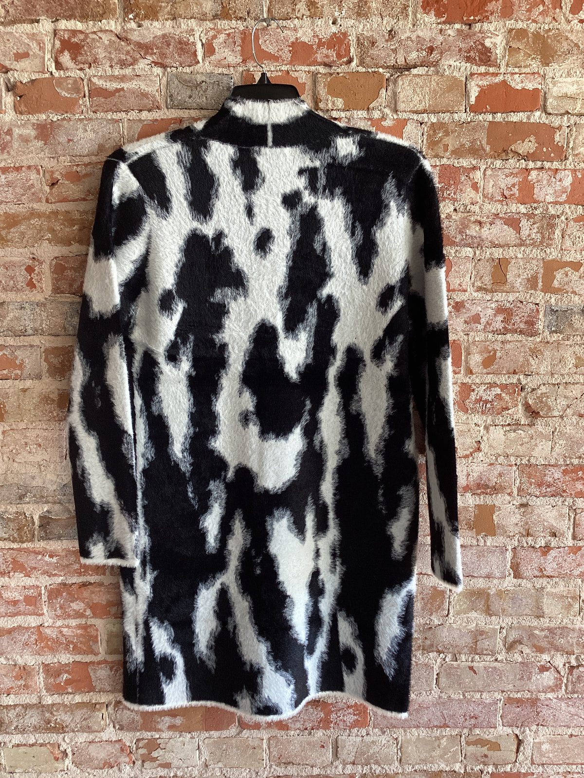 Venario Off White And Black Look Cardigan
