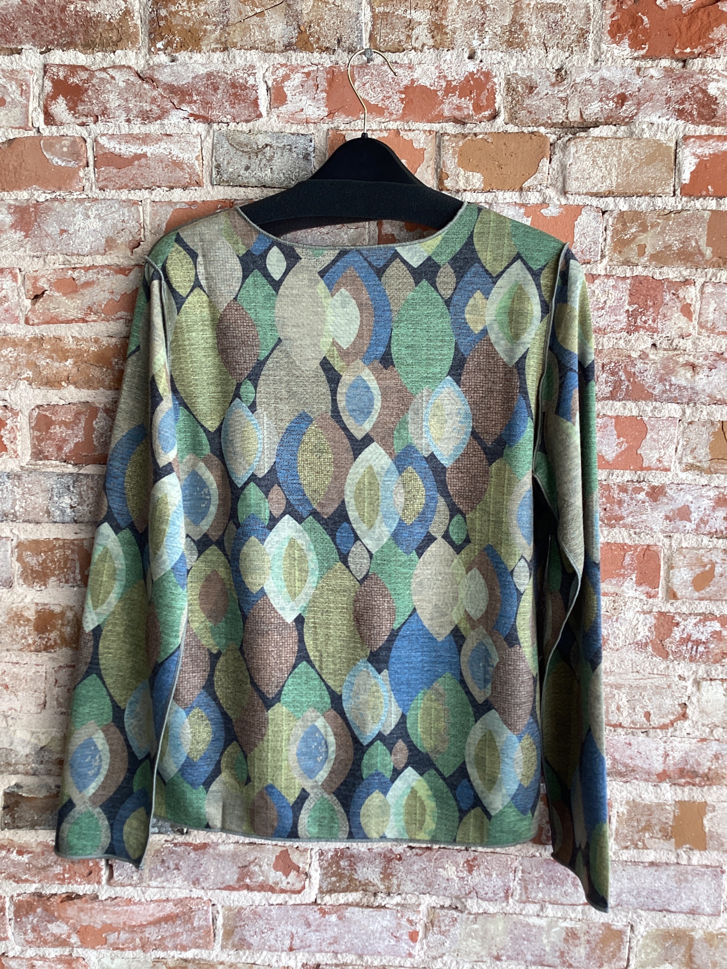 Trisha Tyler Leaf Print Reversible V-Neck