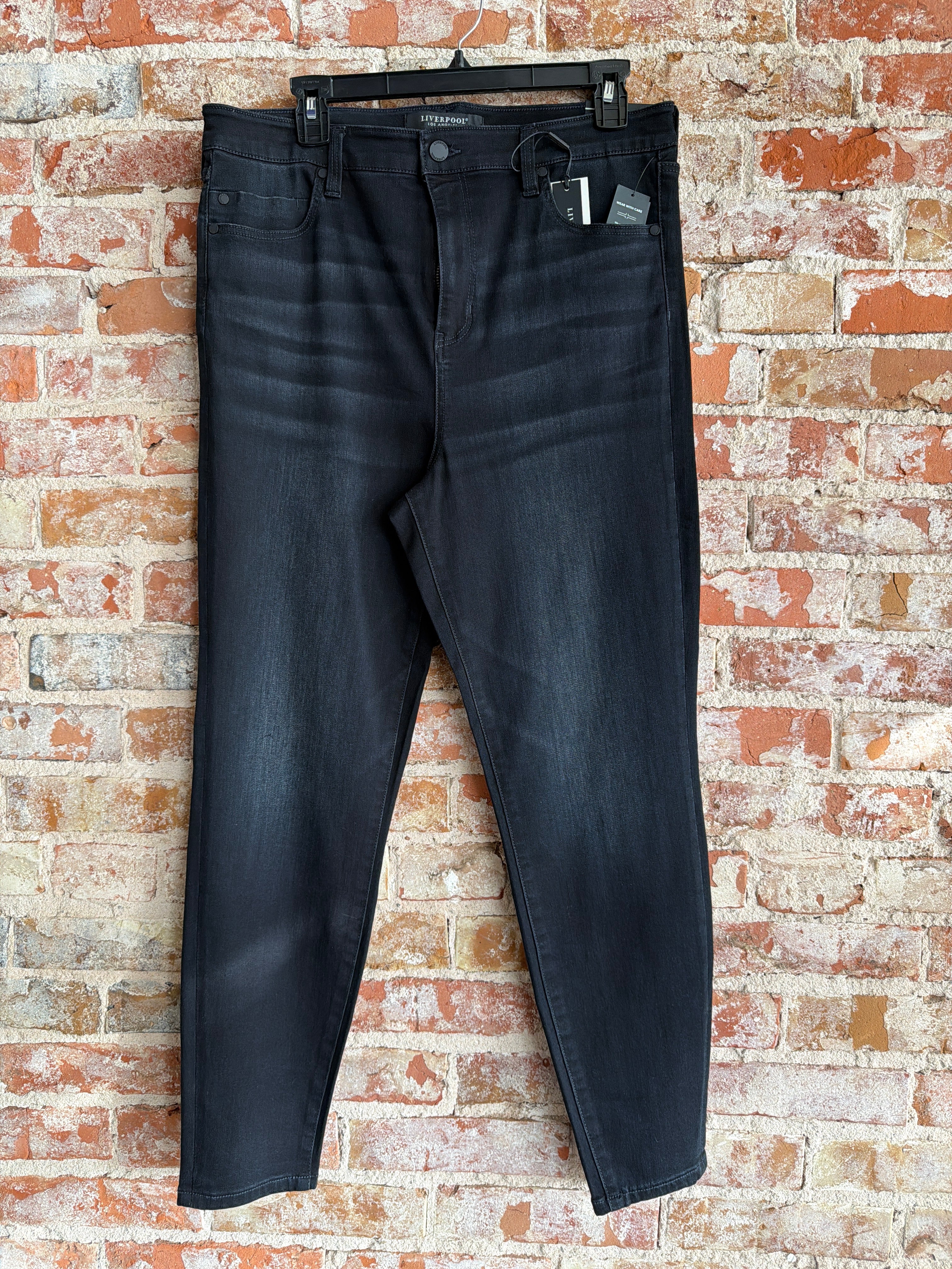 Liverpool high-rise ankle Jean