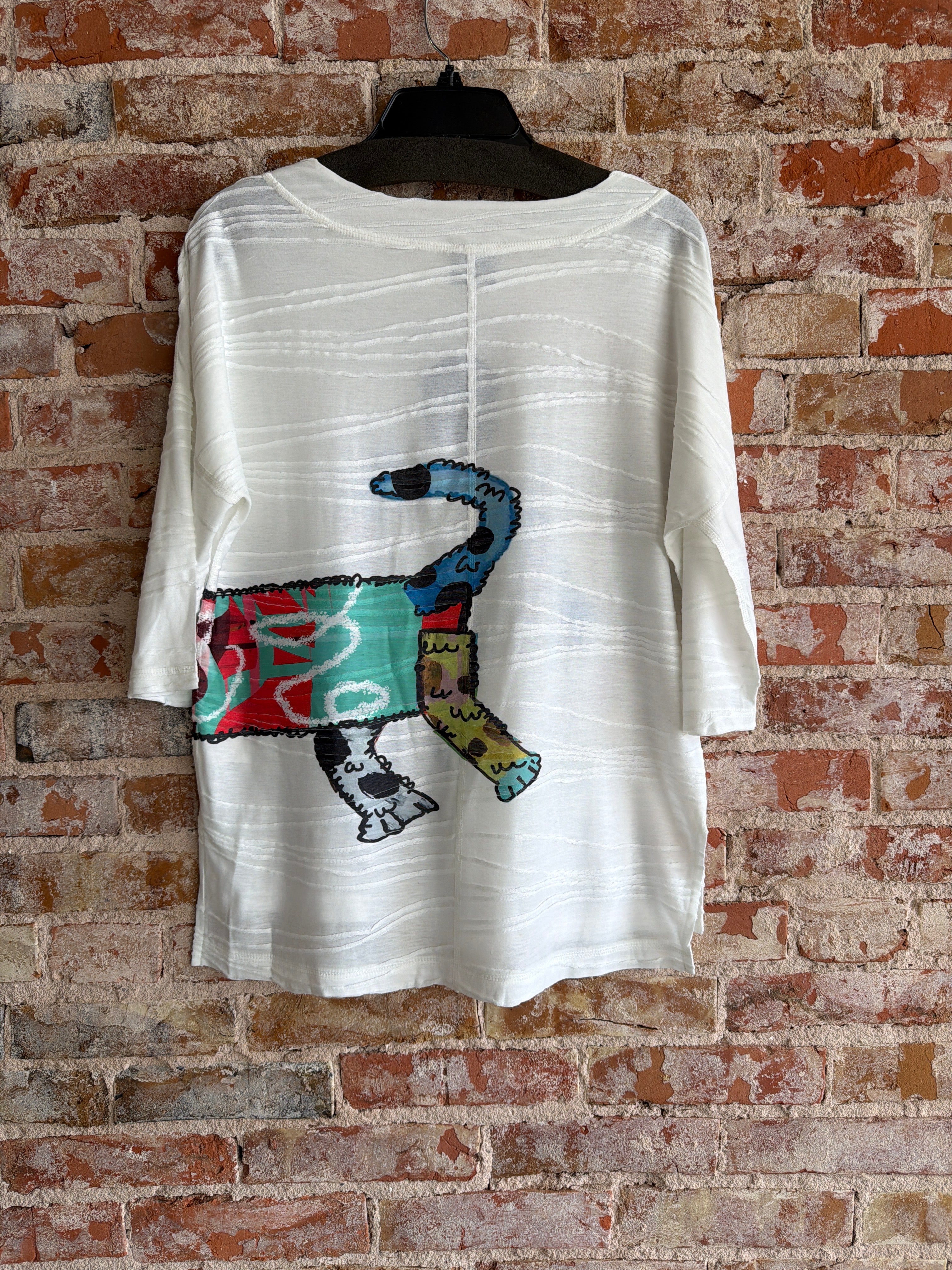 Inoah puppy dog 3/4 sleeve pull over shirt