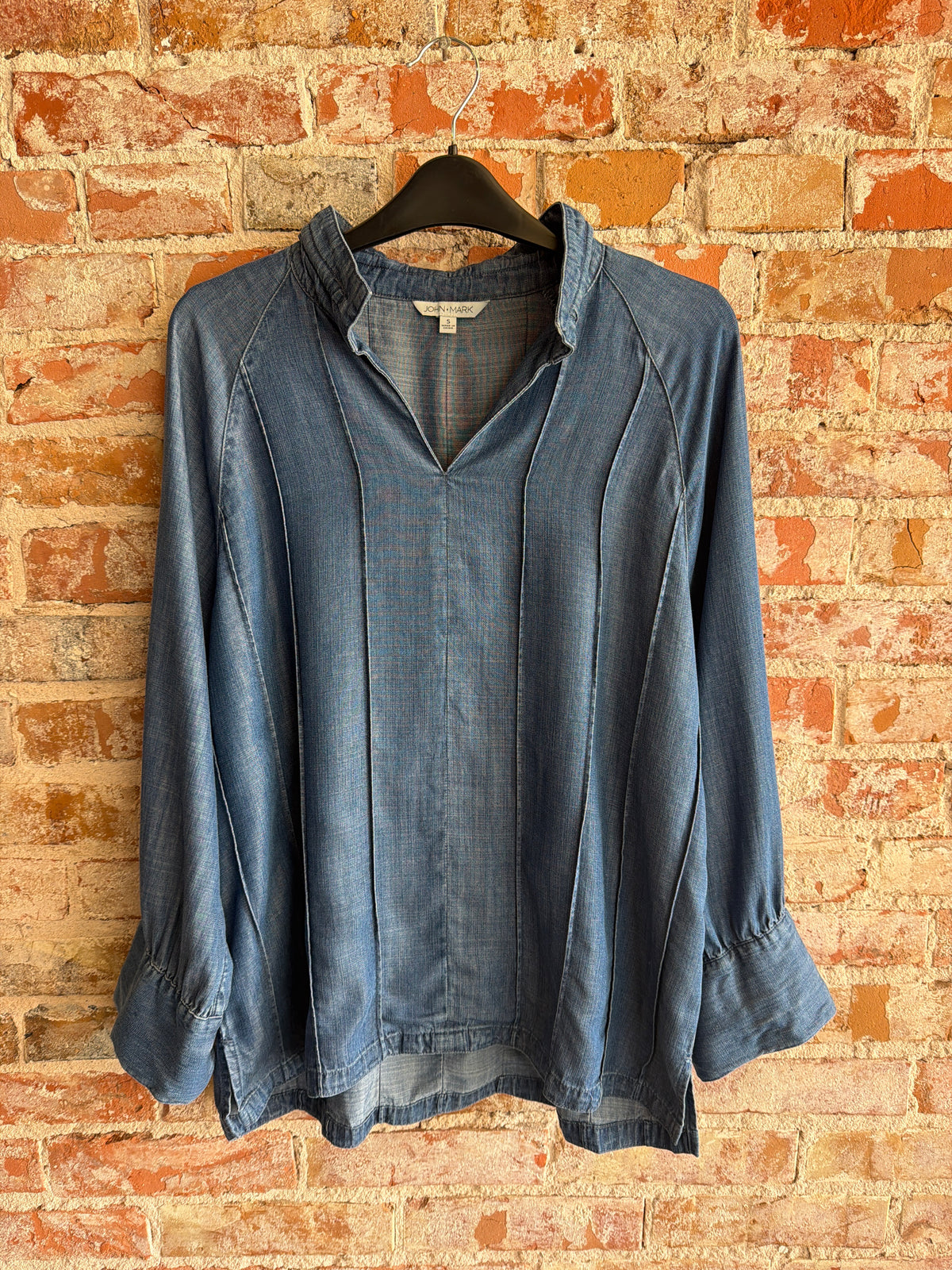 John Mark Denim Wire Collar W/ Pintuck