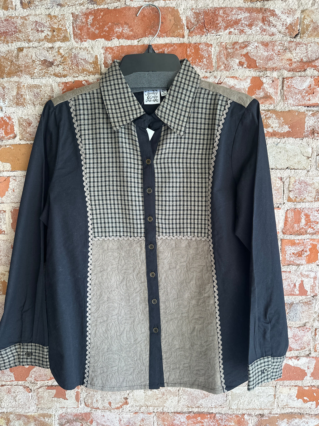 Parsley & Sage blouse