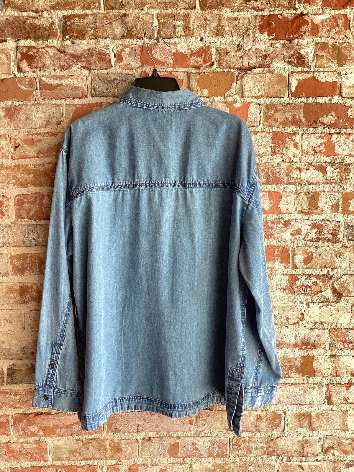 Tru Luxe Woven Button Denim Boyfriend Shirt