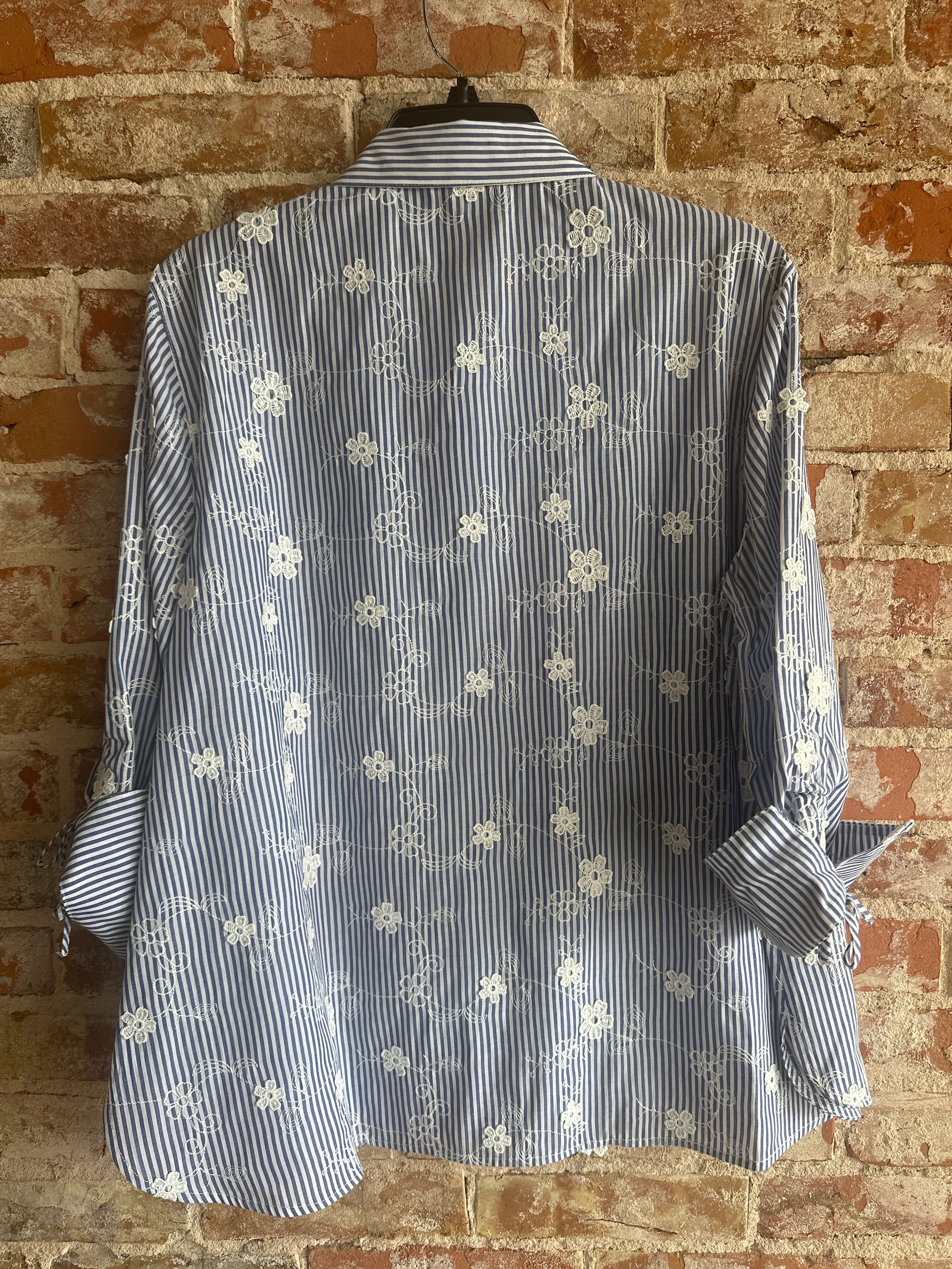 Ali Miles Button Front Blouse