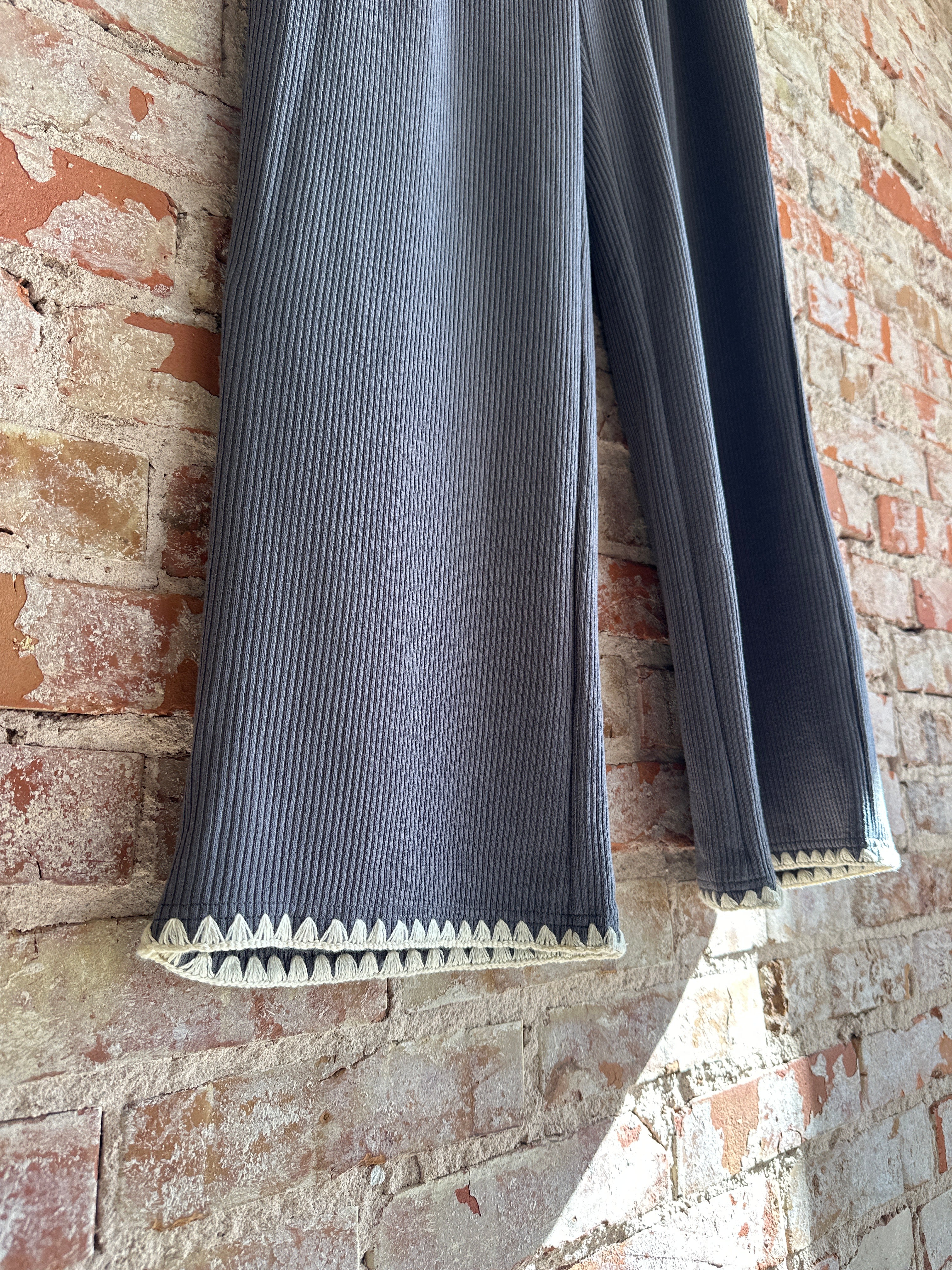 Multiples Snow Leopard pant