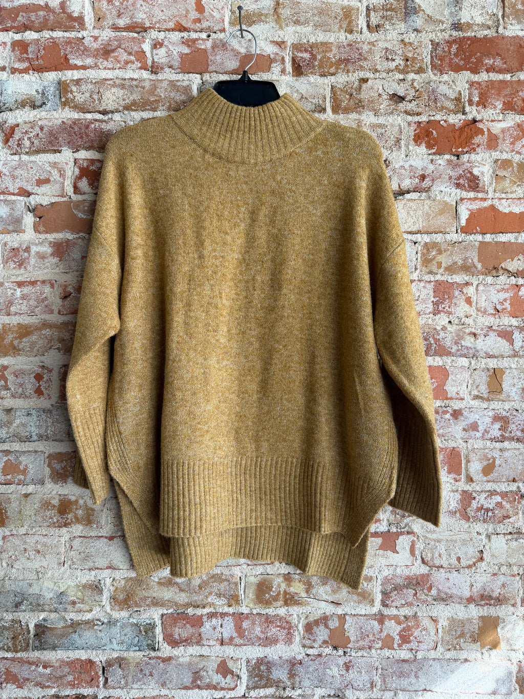 Keren Hart Sweater