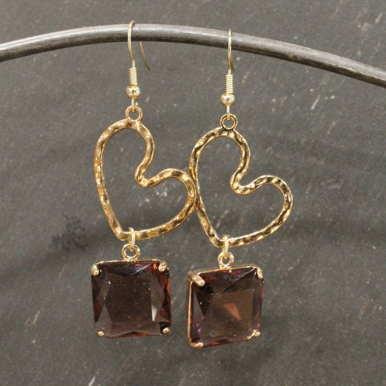 Cutie Pie Heart Throb Dangle Drop Earrings